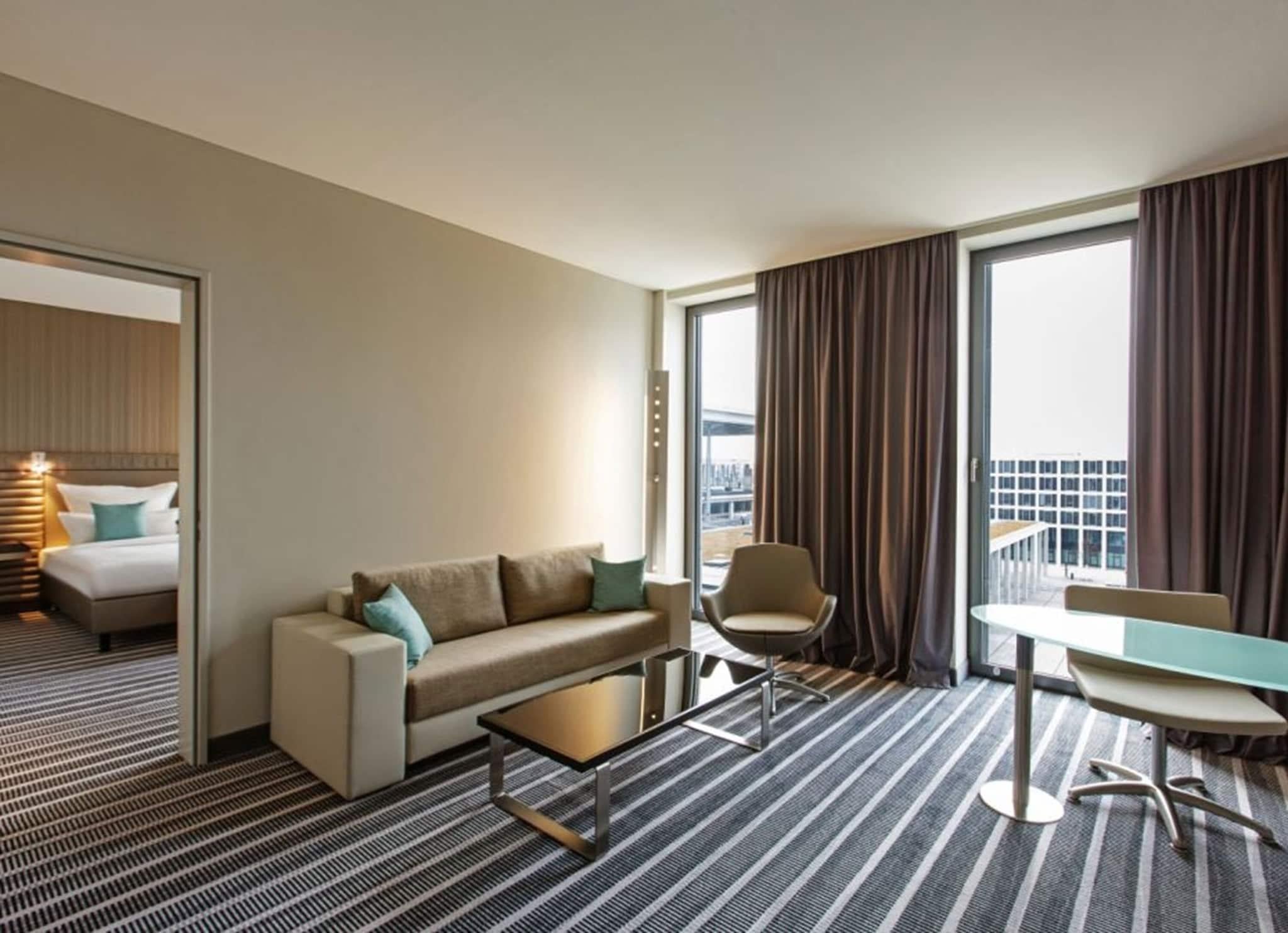 Suite Queen Size Bed