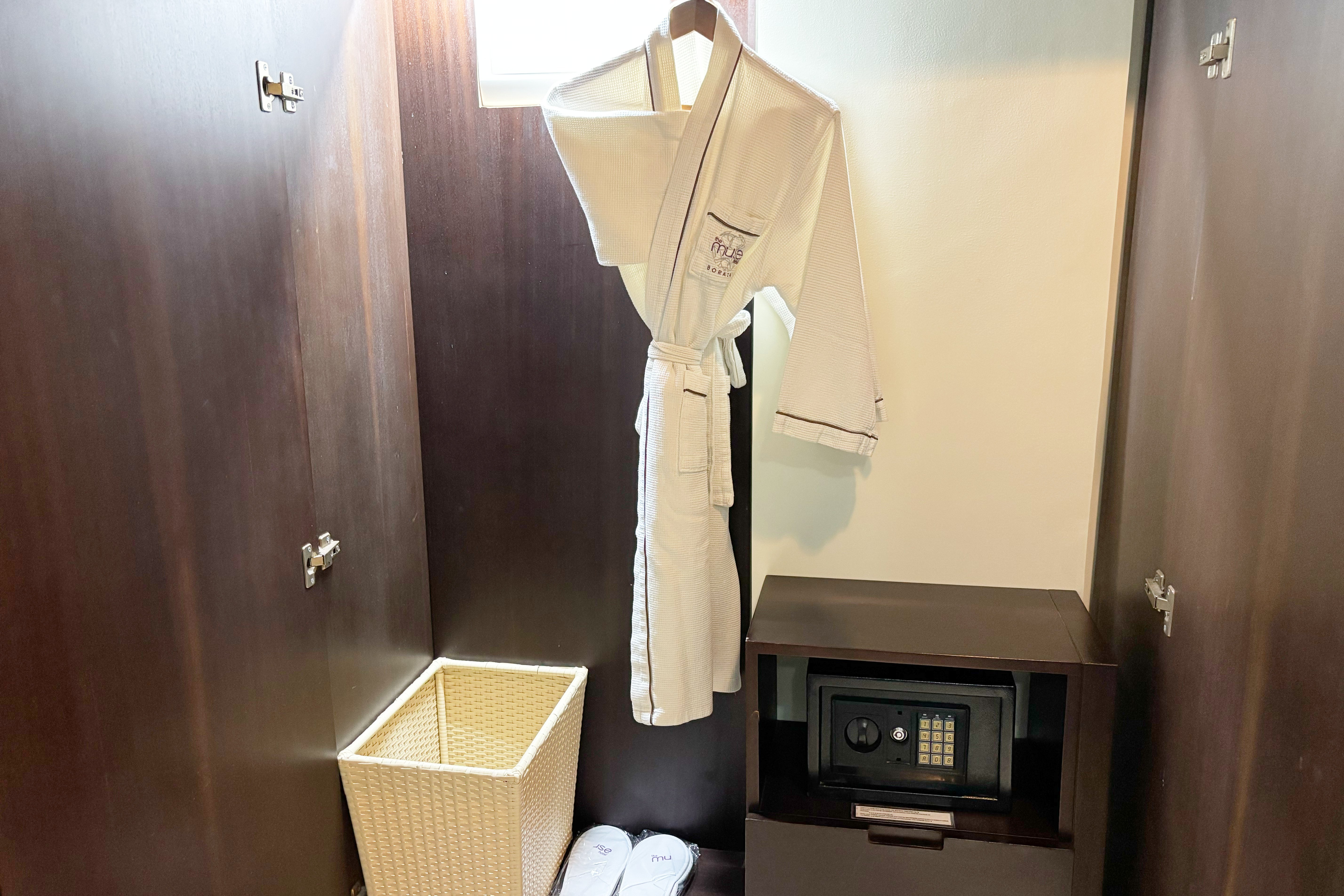 Double or Twin Standard