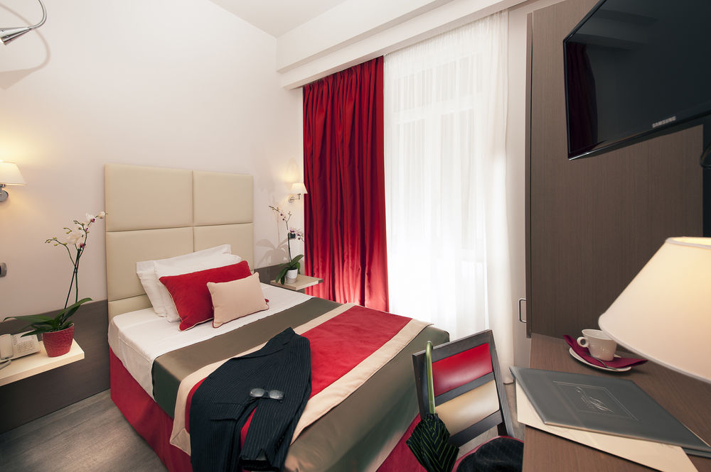 Double or Twin Economy