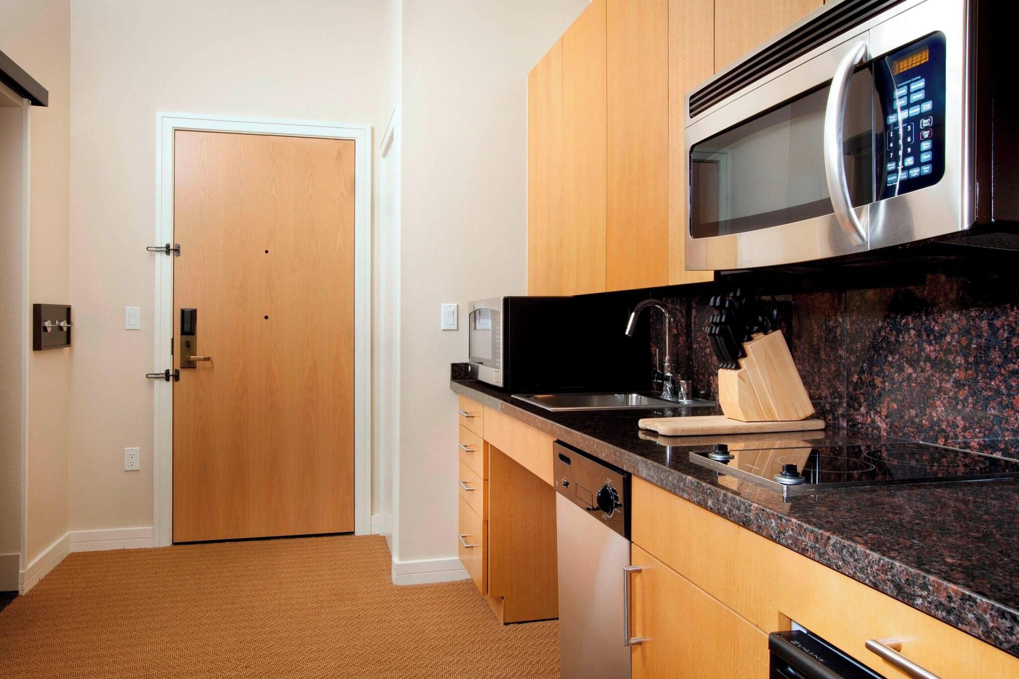 Suite King Bed One Bedroom 