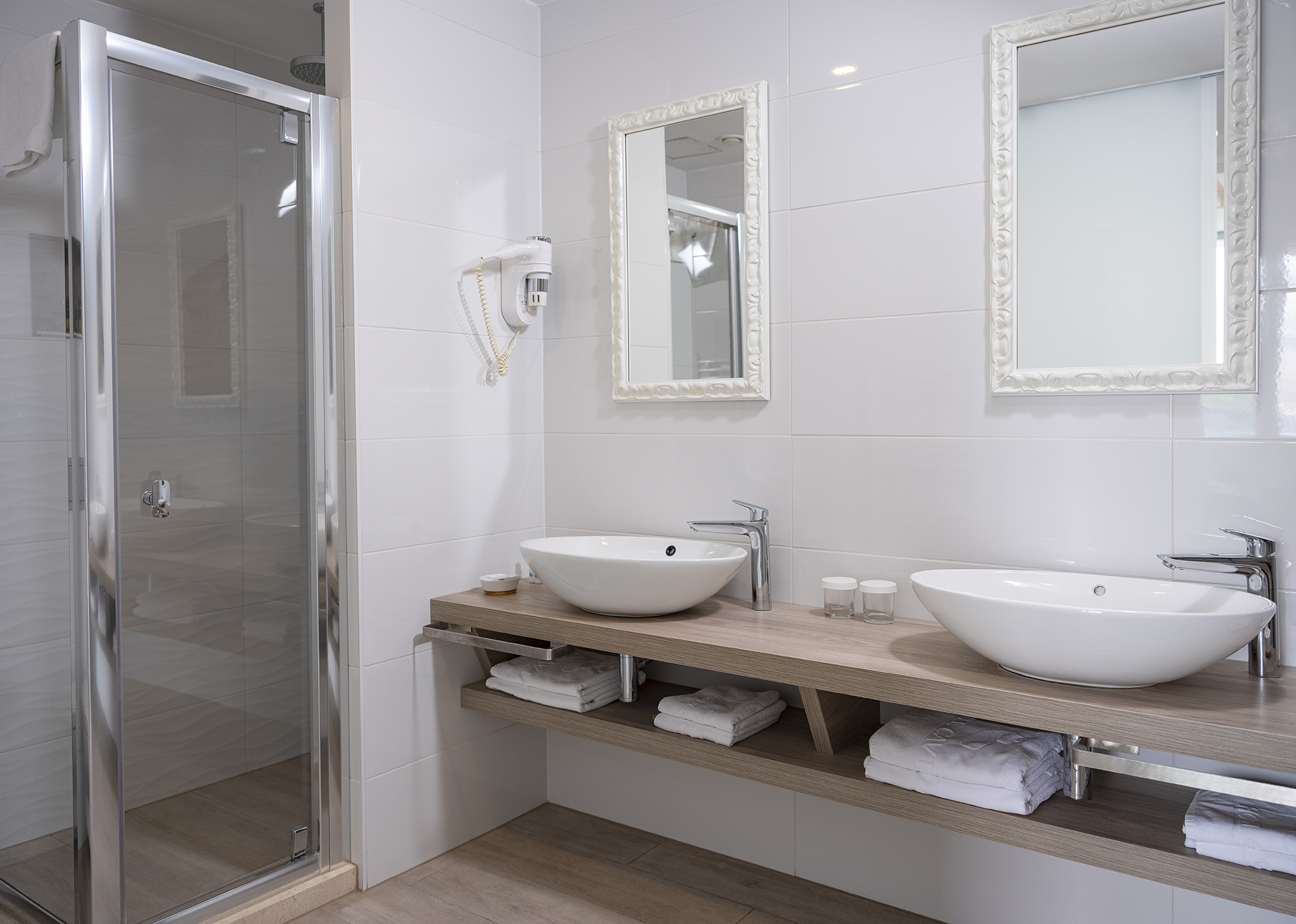 Double Premium with Views