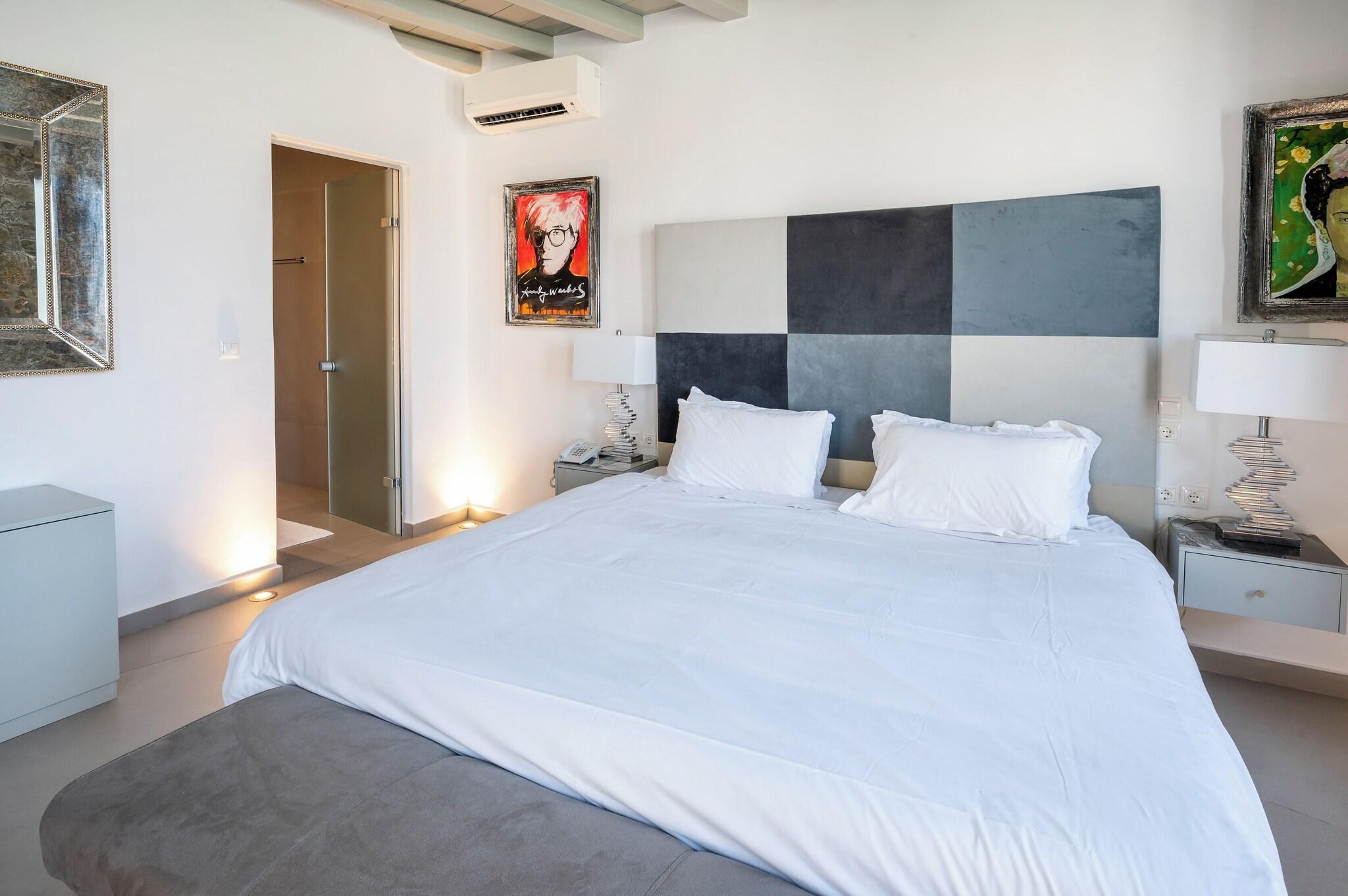 Villa Grand with Views