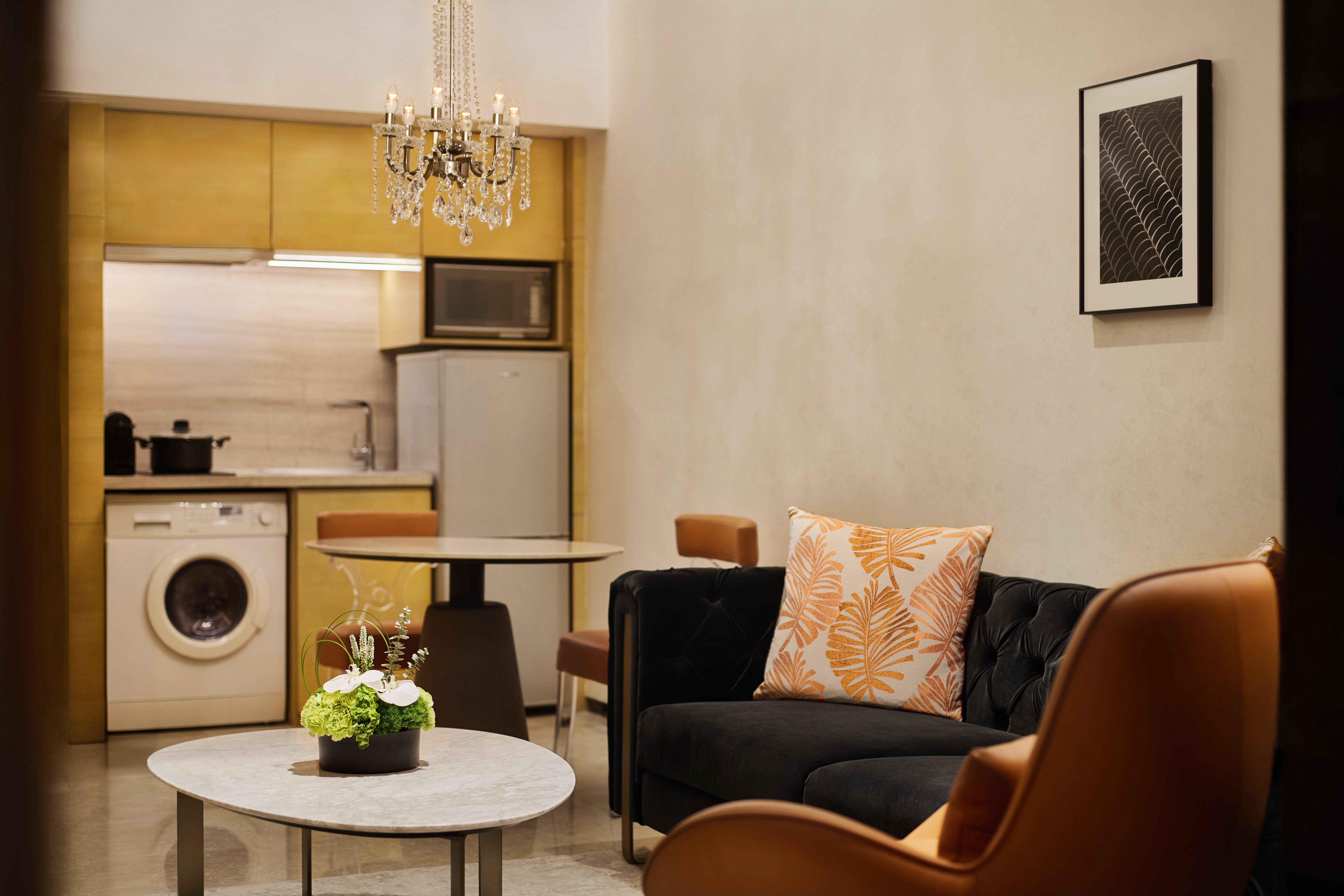 Suite with Kitchenette