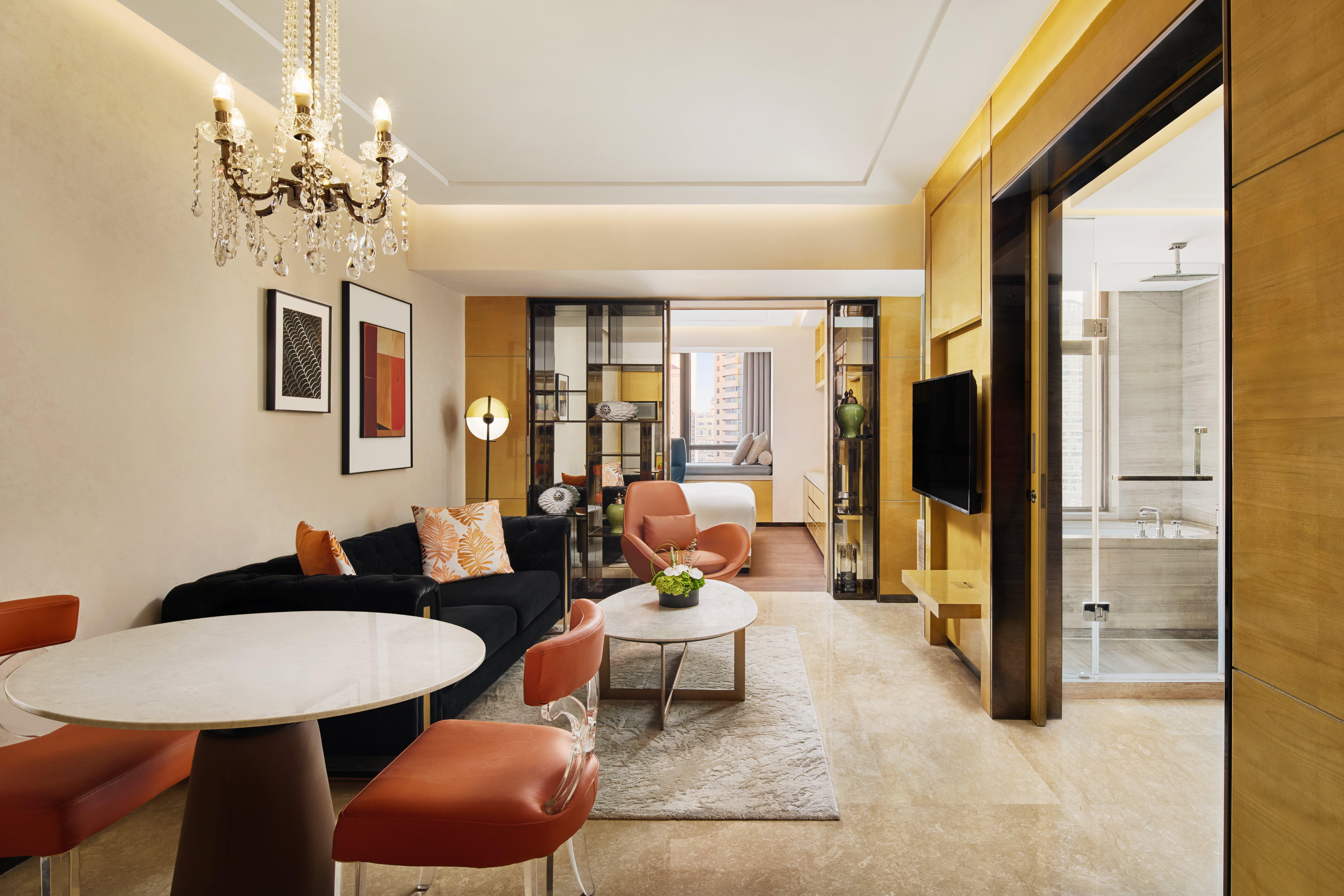 Suite with Kitchenette