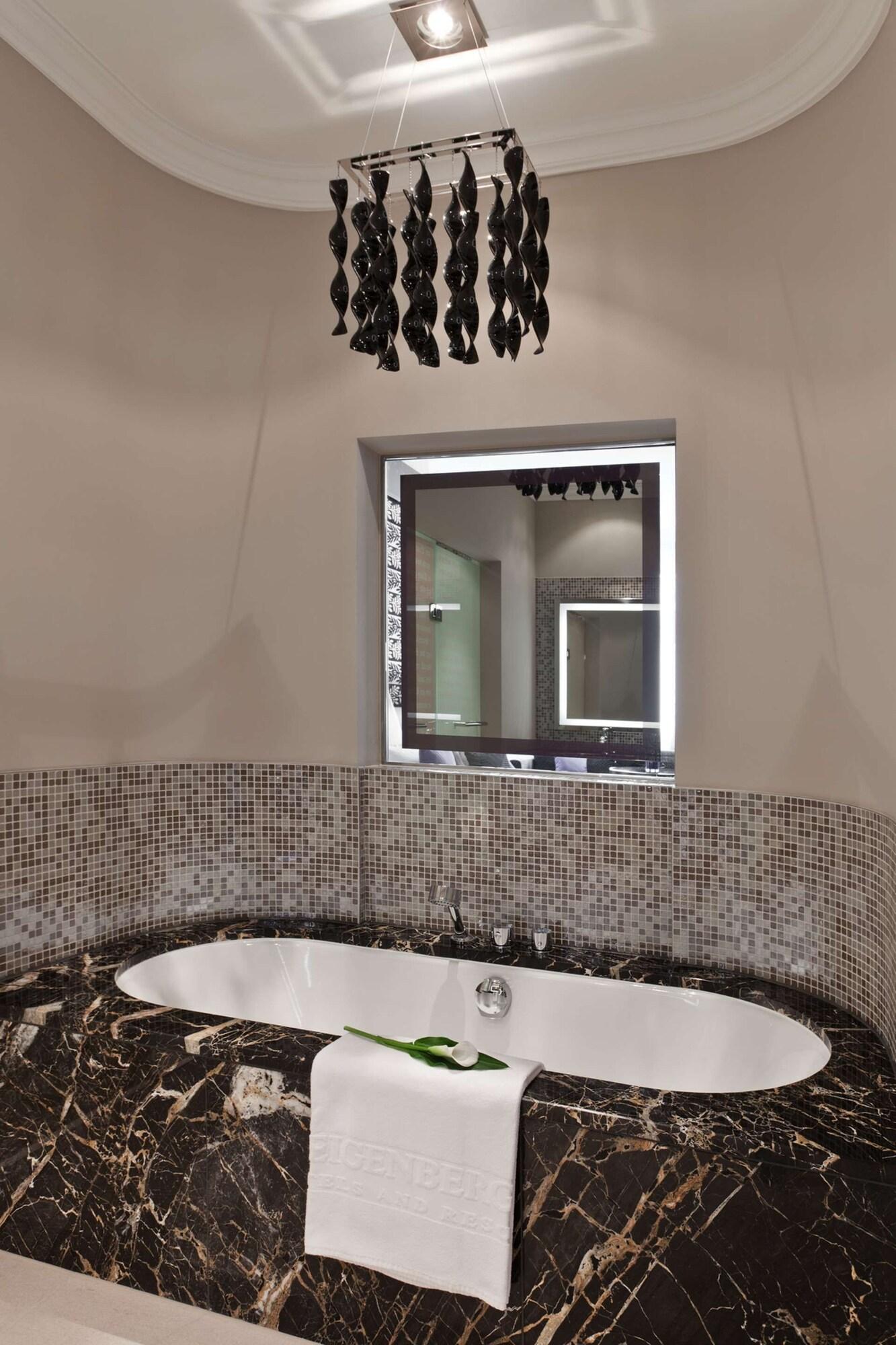 Junior Suite with Double Bed