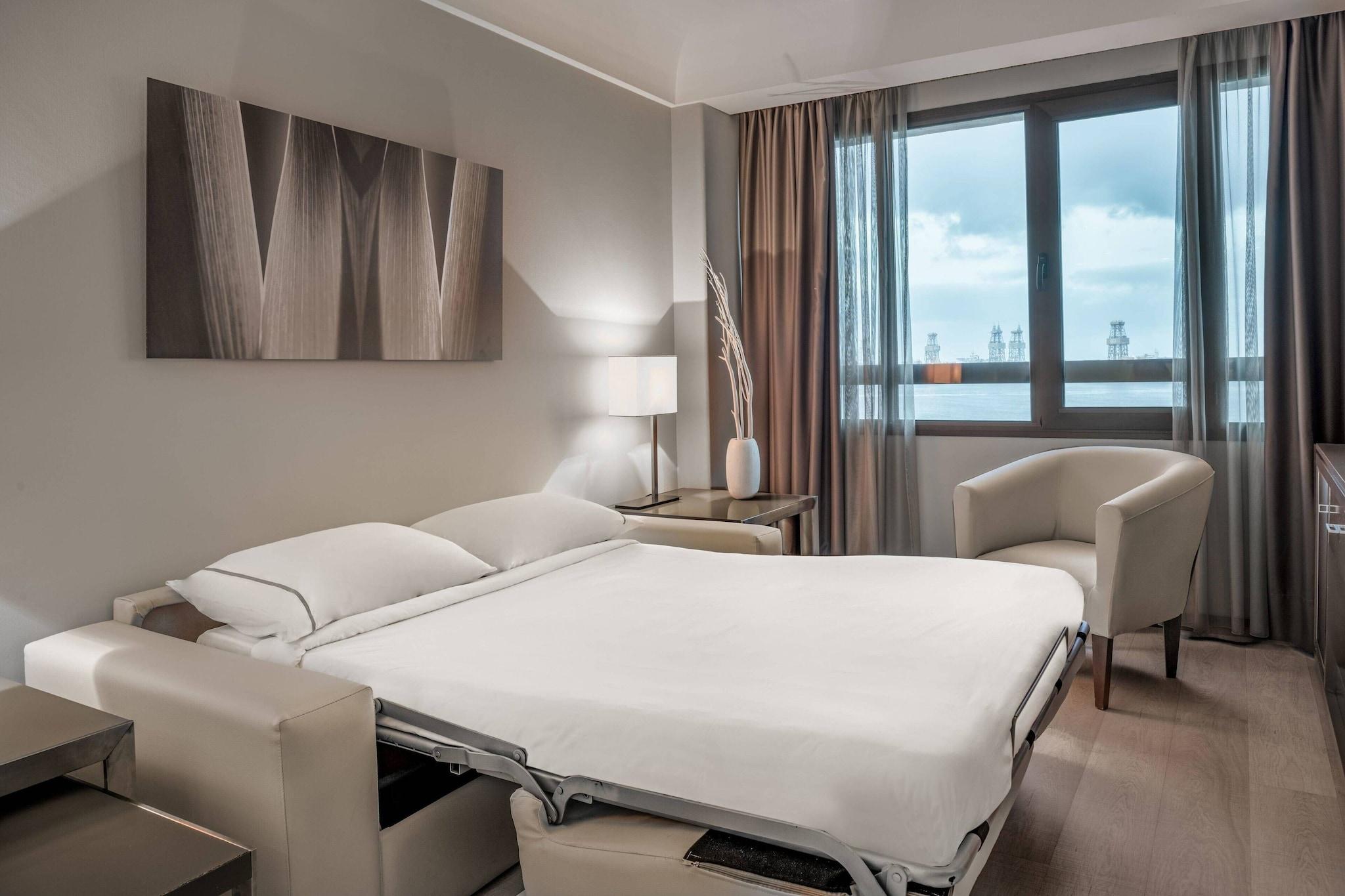 Junior Suite King Size Bed