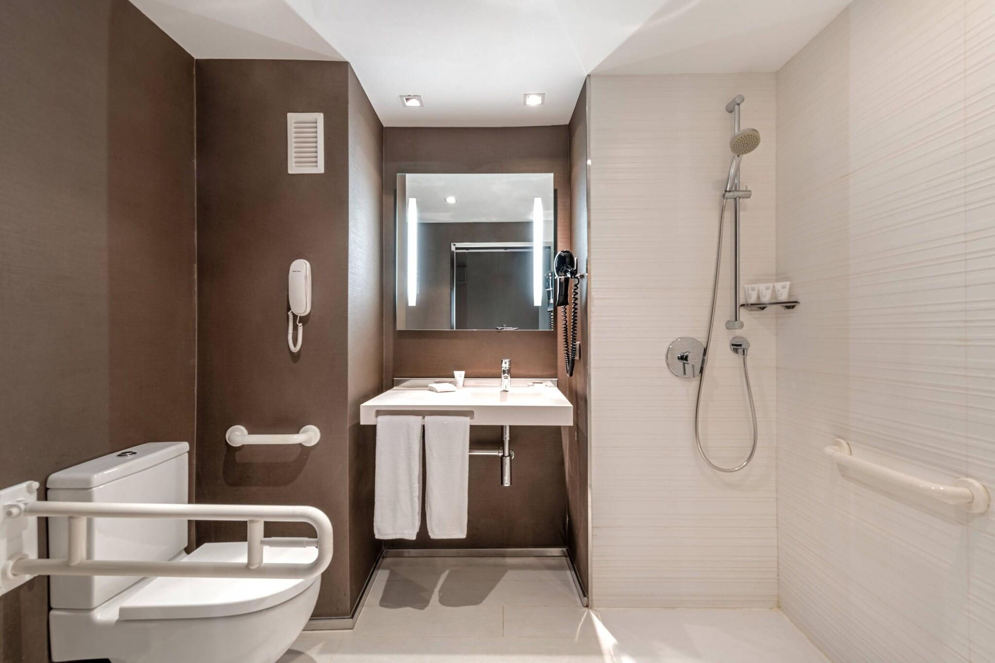 Double King Size Bed