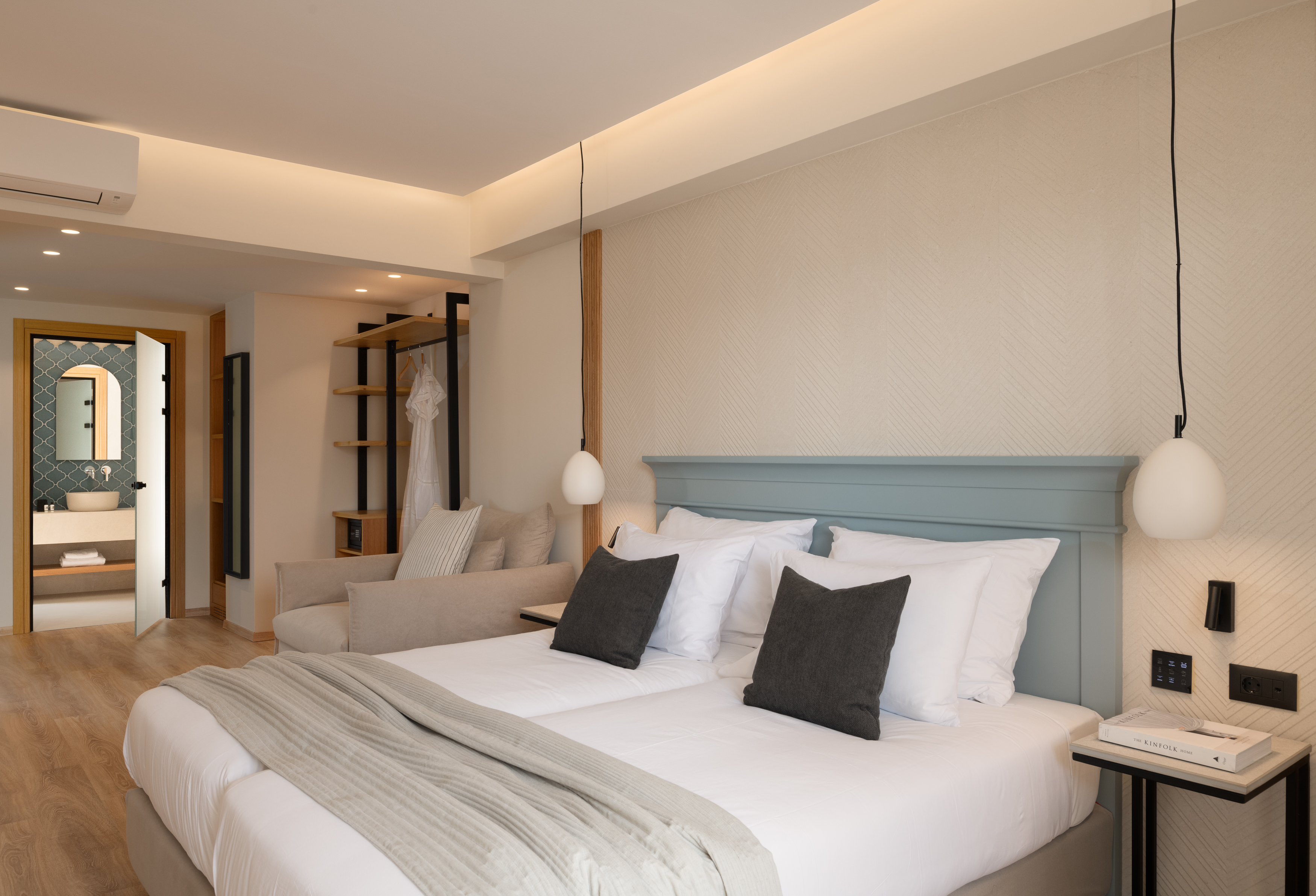 Double or Twin Superior