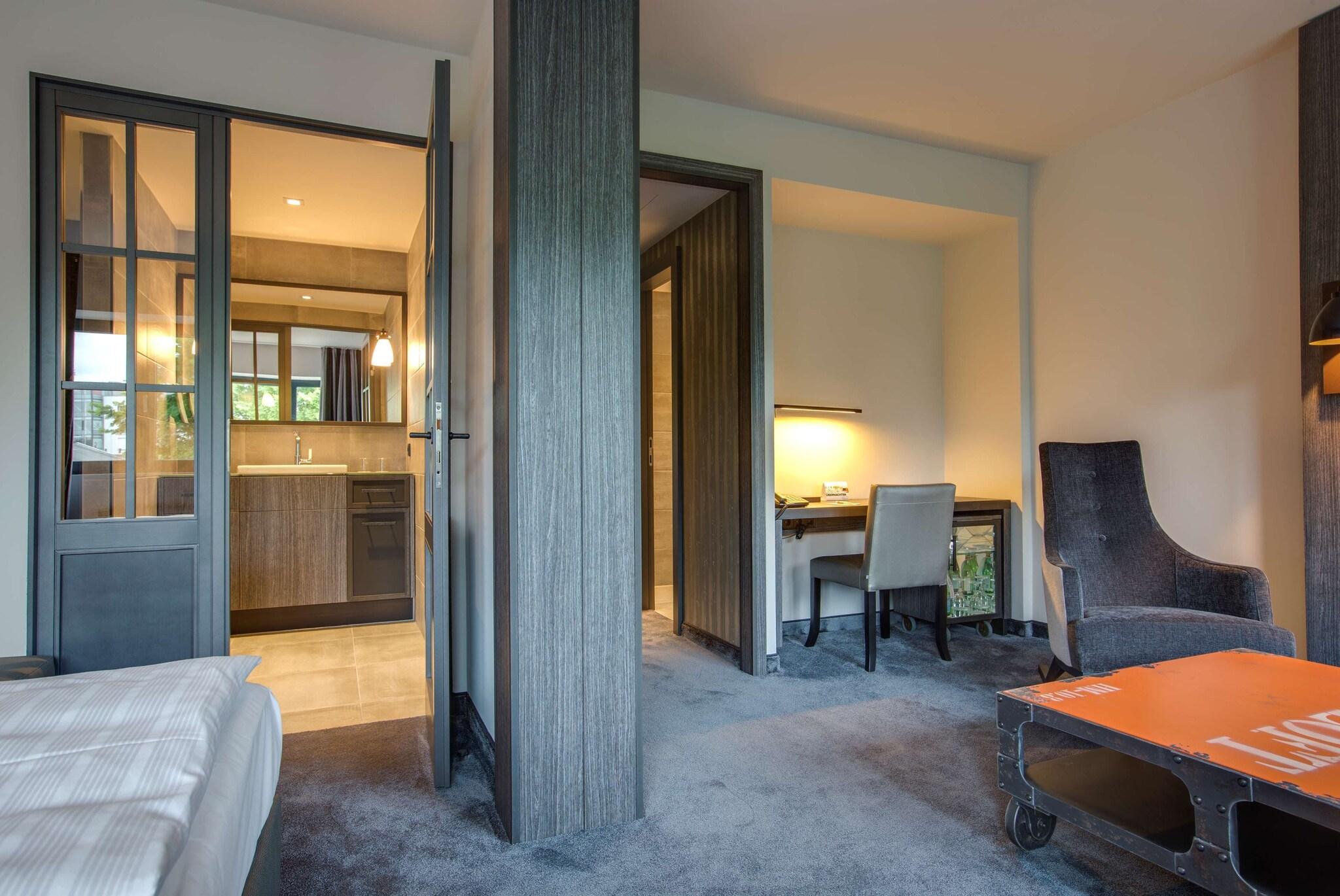 Double Superior King Bed