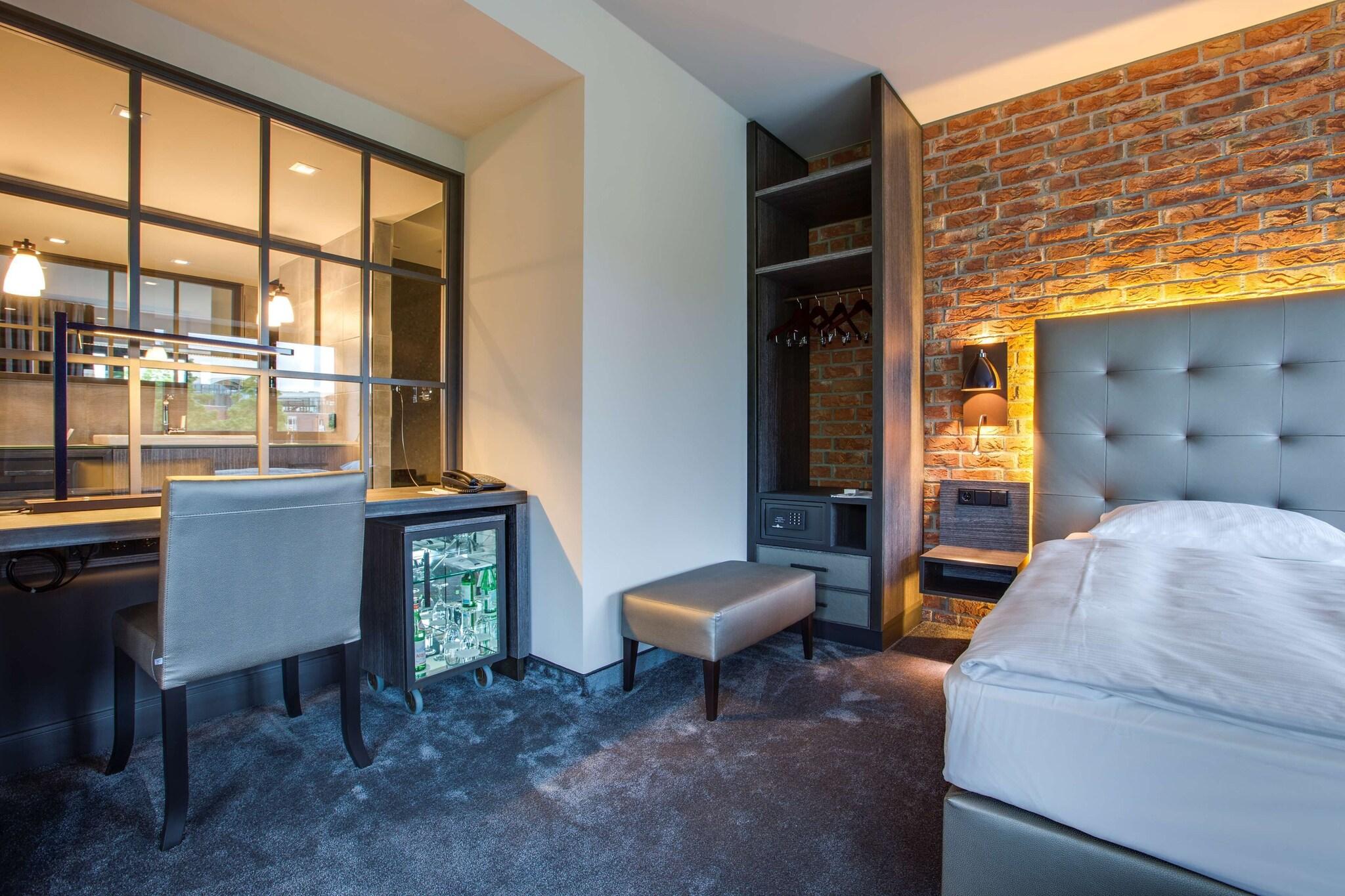 Double Superior King Bed