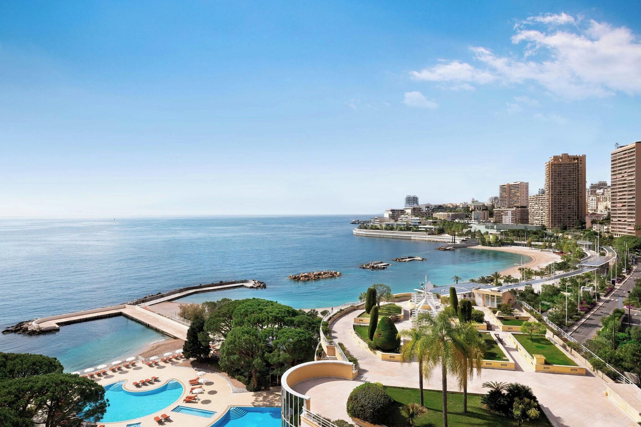 Quadruple Premium with Views