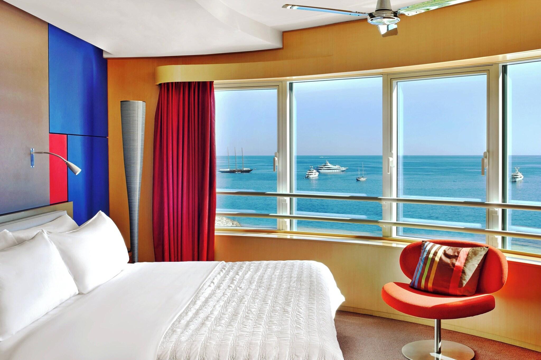 Double Sea View King Bed