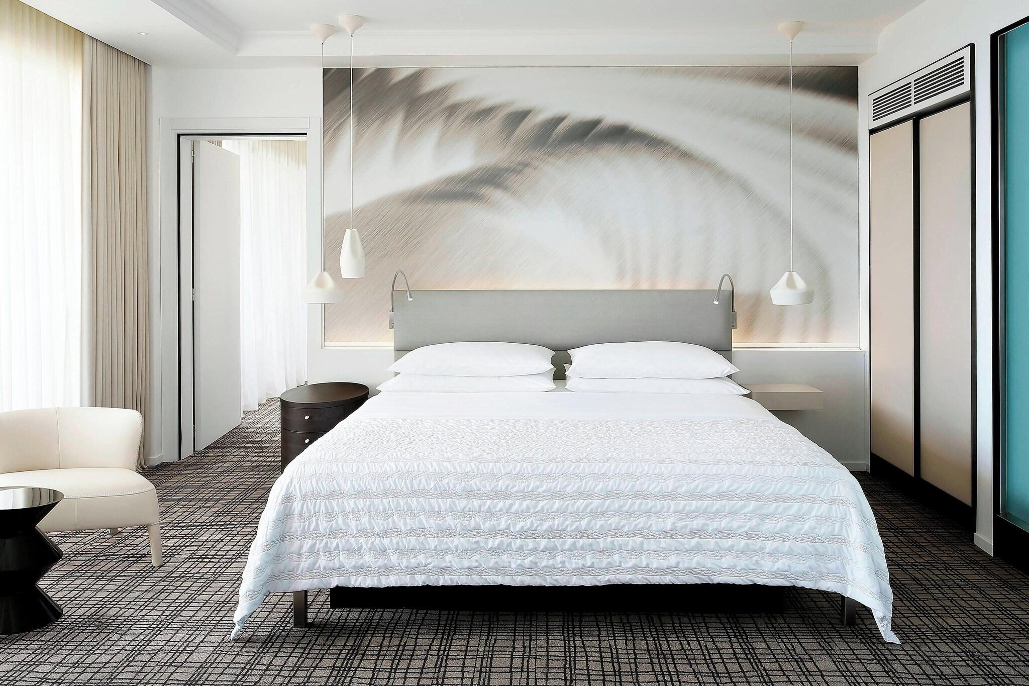 Suite King Bed One Bedroom 