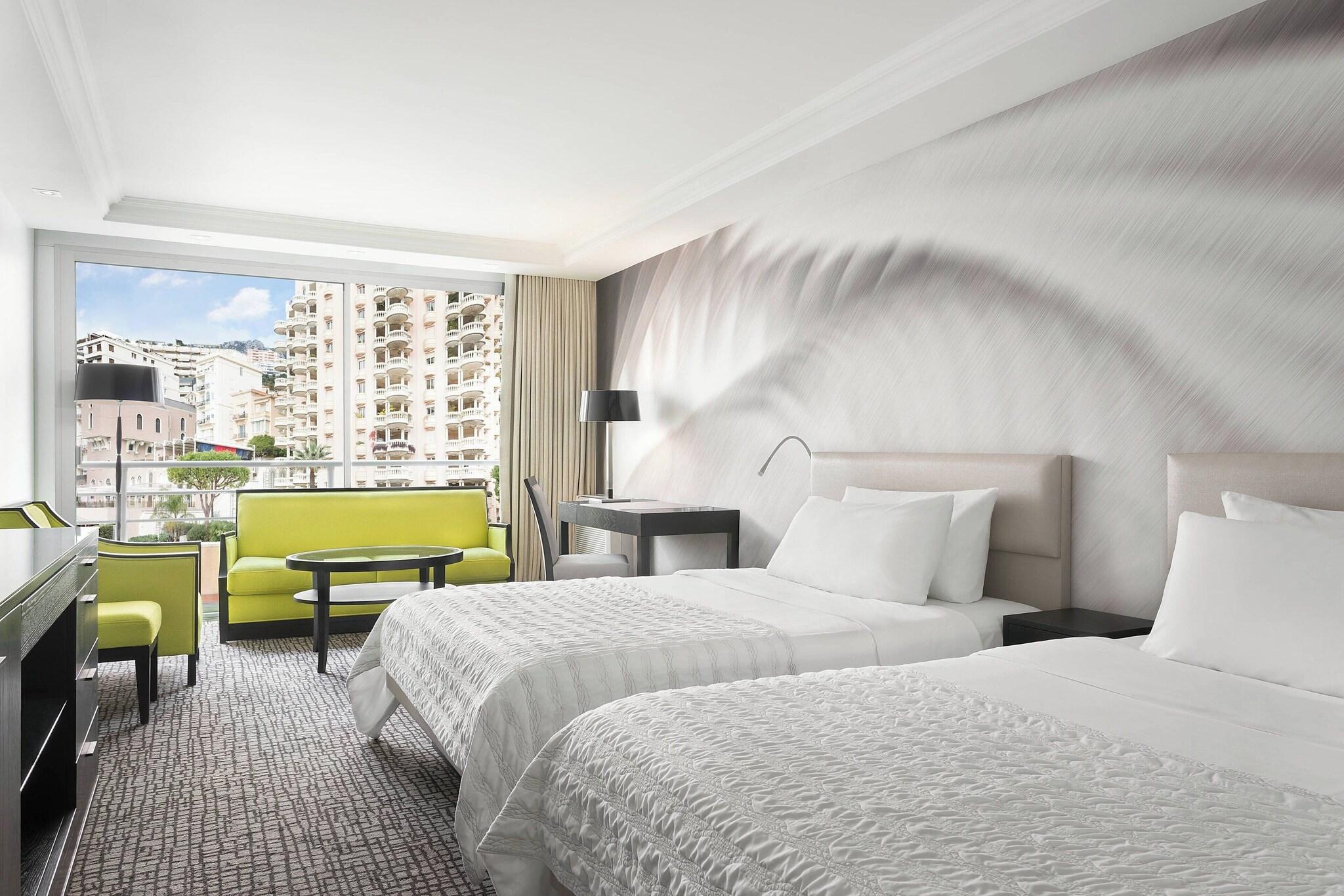 Room Classic City View