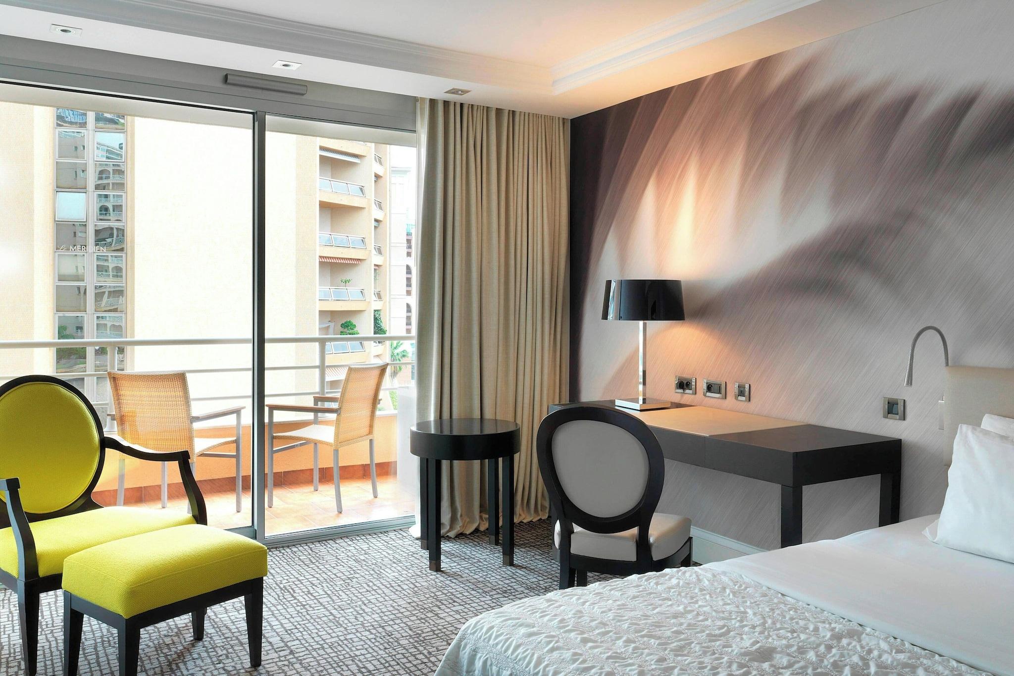 Quadruple Executive City View