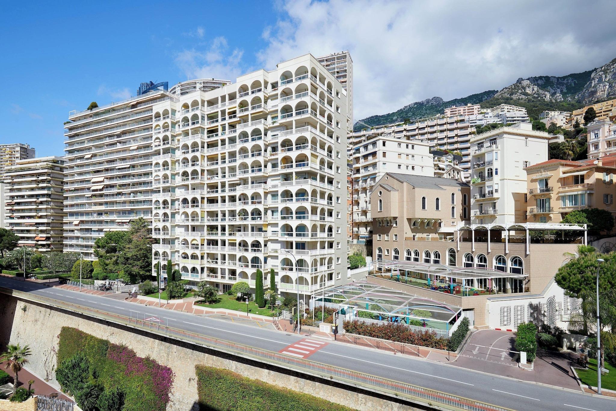 Quadruple Classic City View