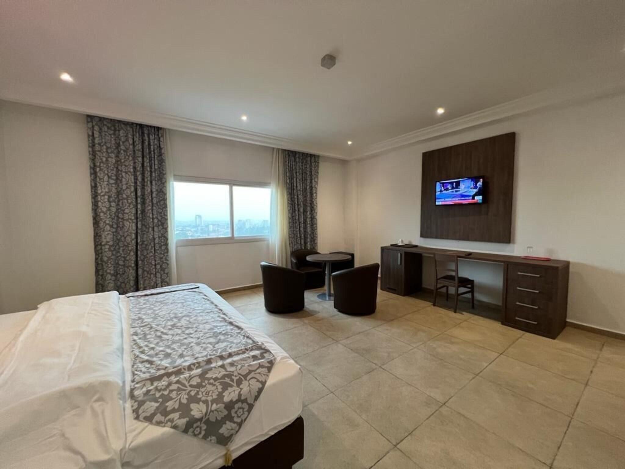 Double Deluxe Queen Bed