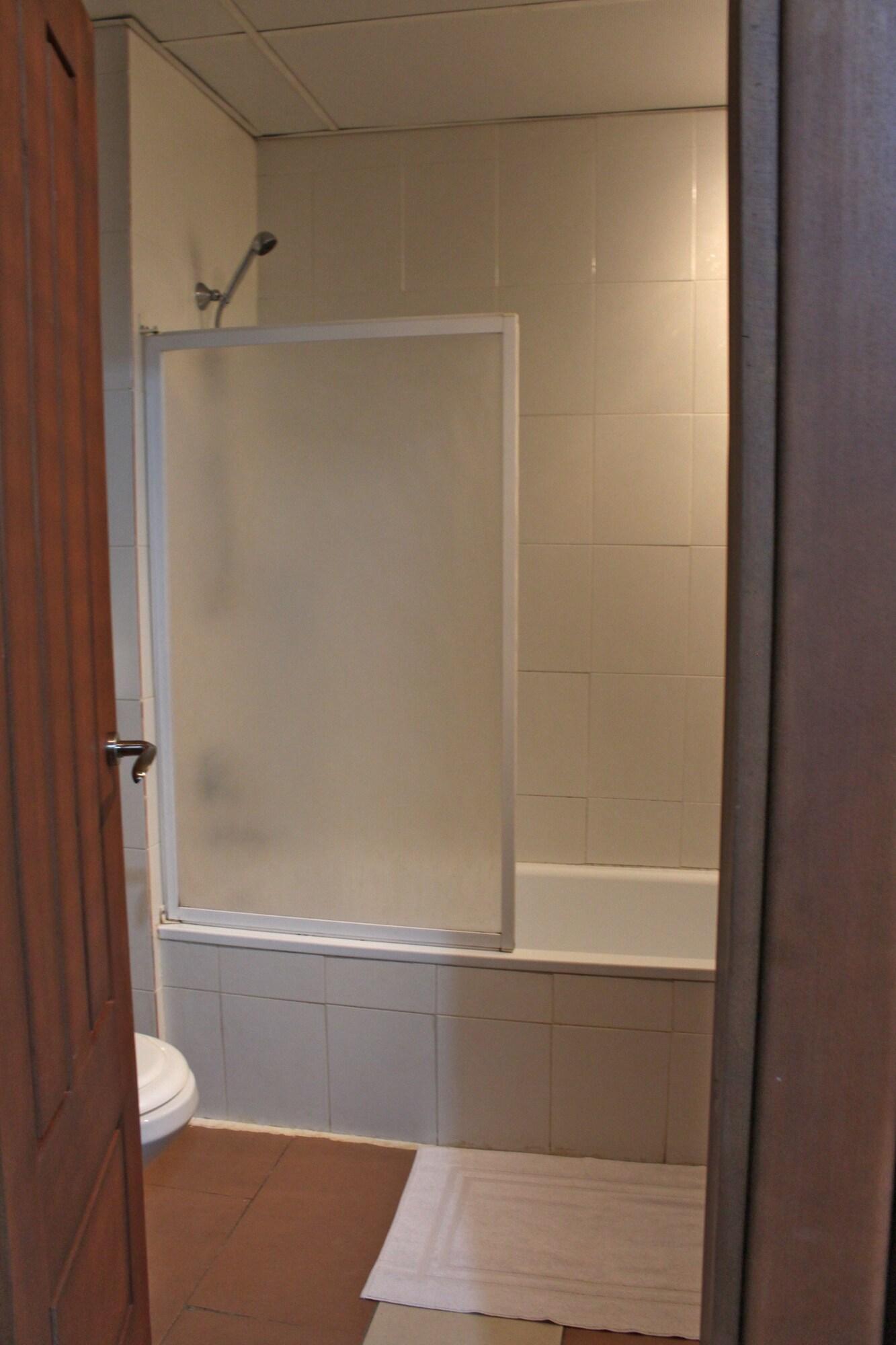 Double Queen Size Bed