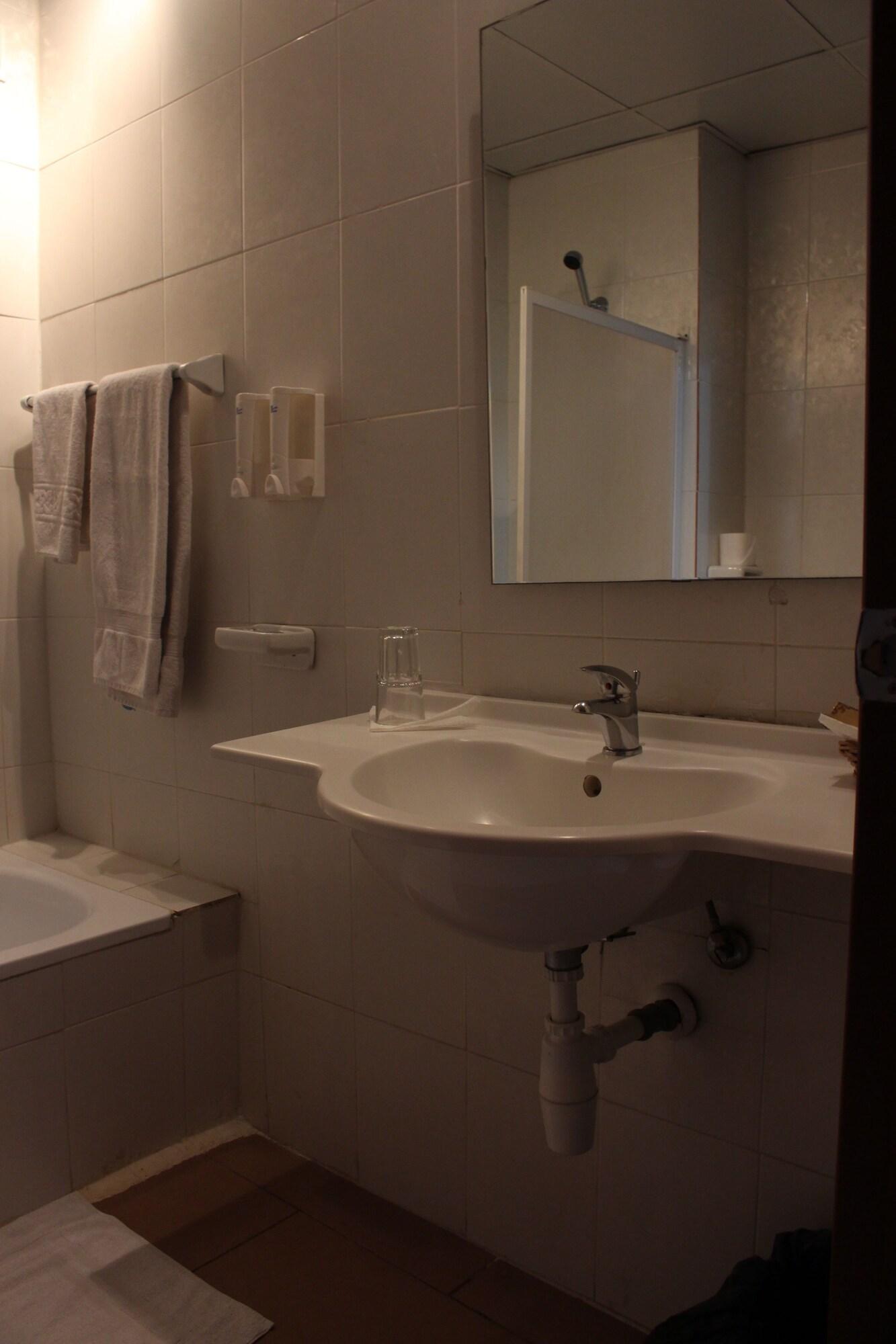 Double Queen Size Bed