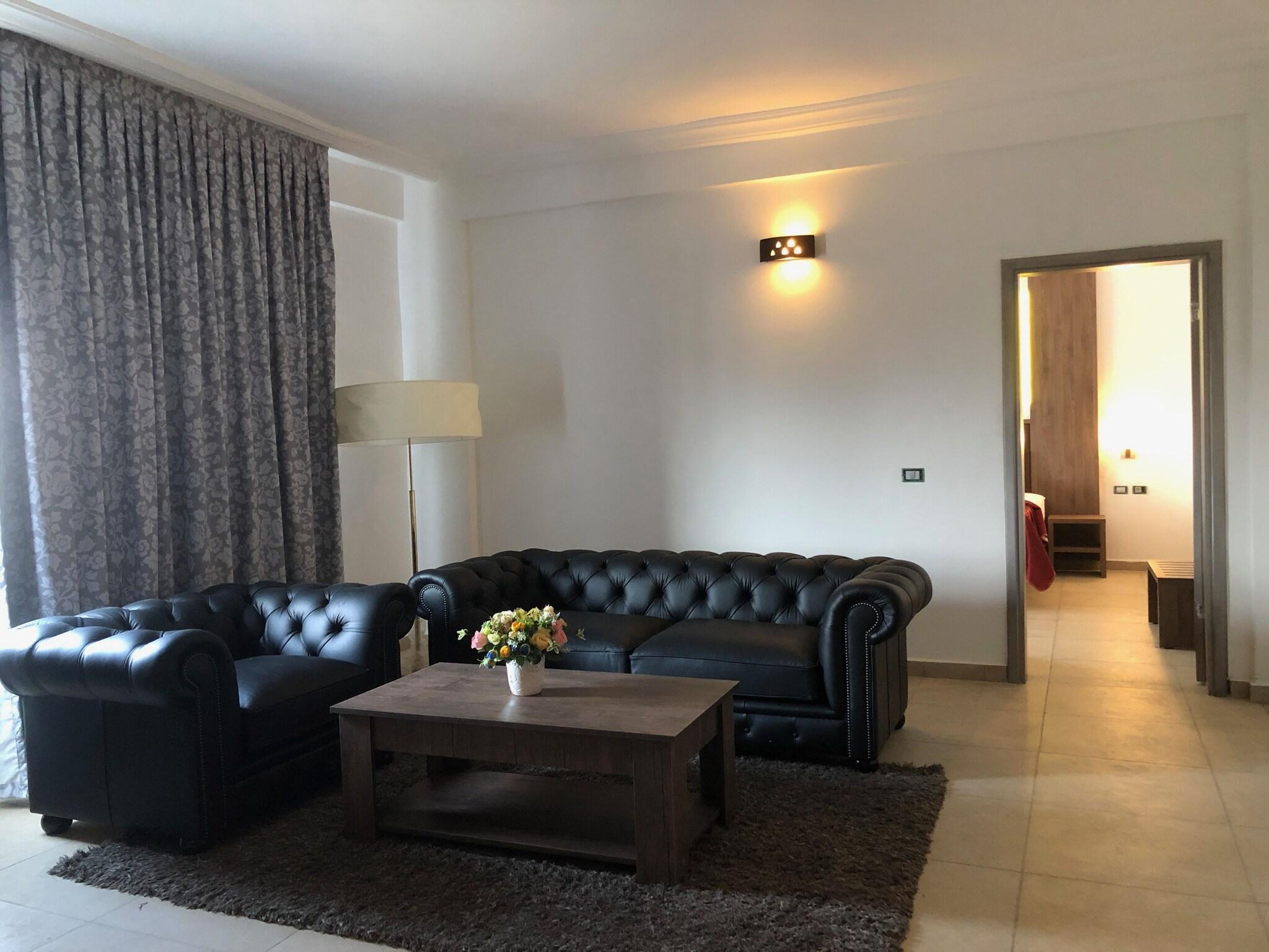 Studio King Size Bed