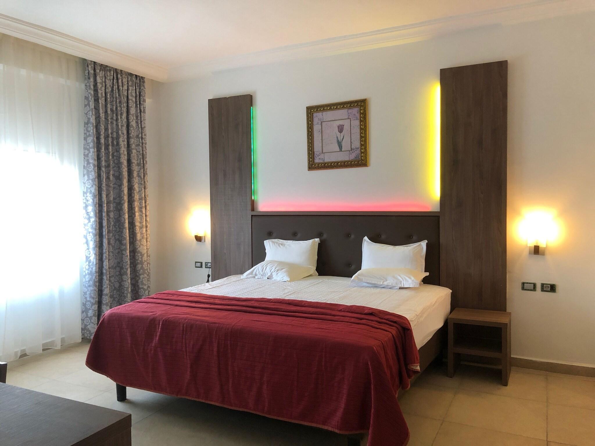 Studio King Size Bed