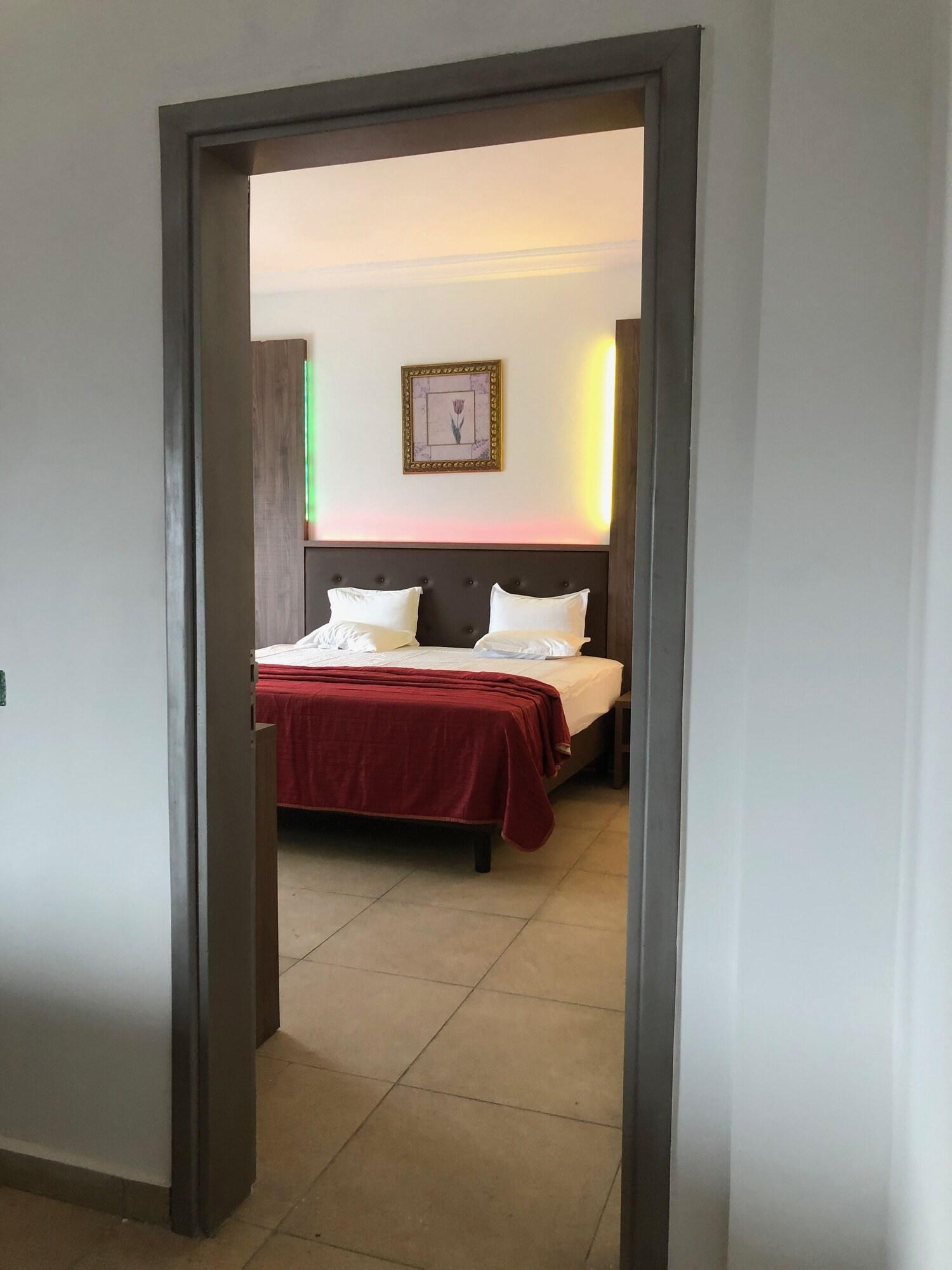 Studio King Size Bed