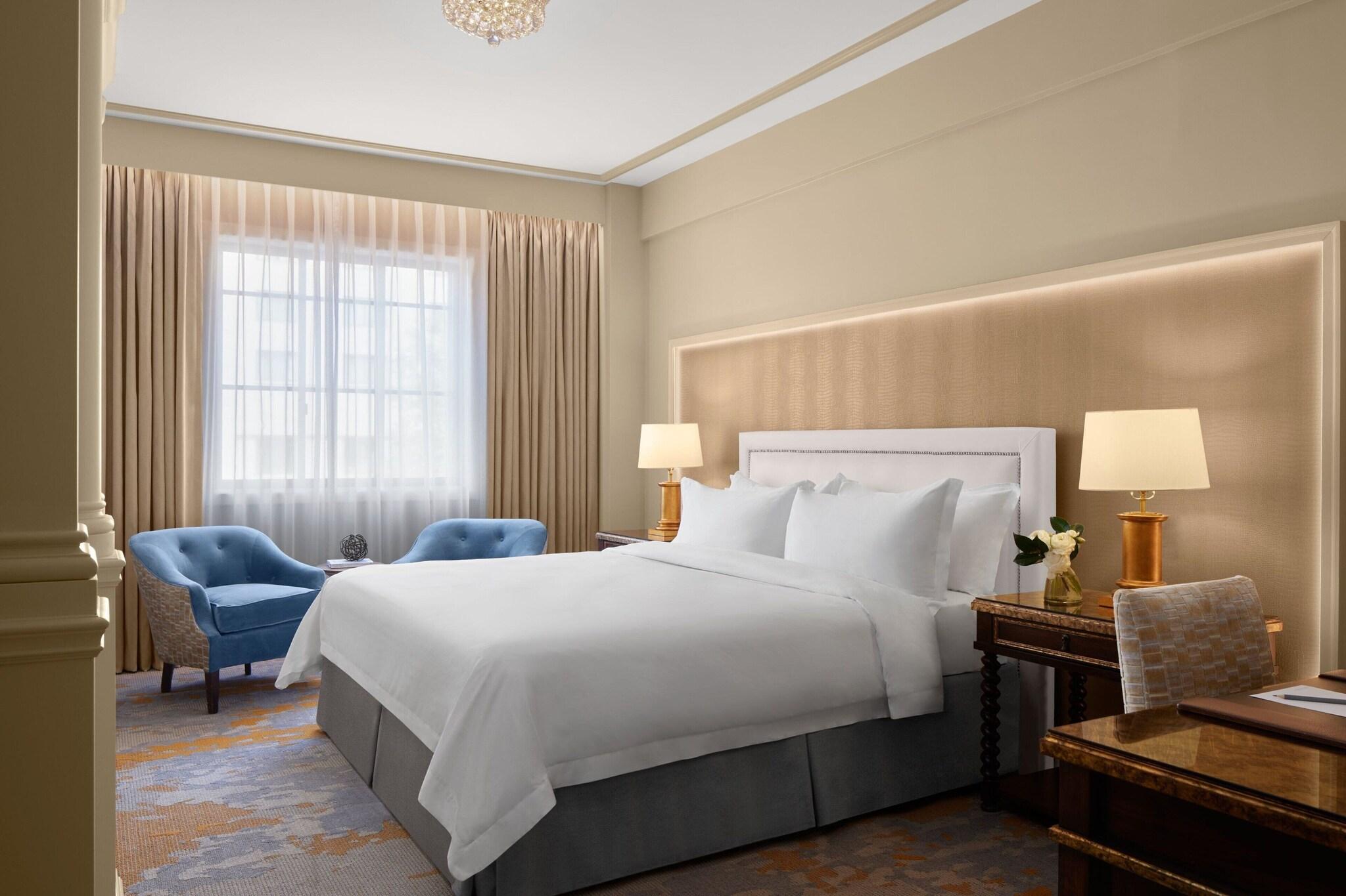 Double Deluxe King Bed