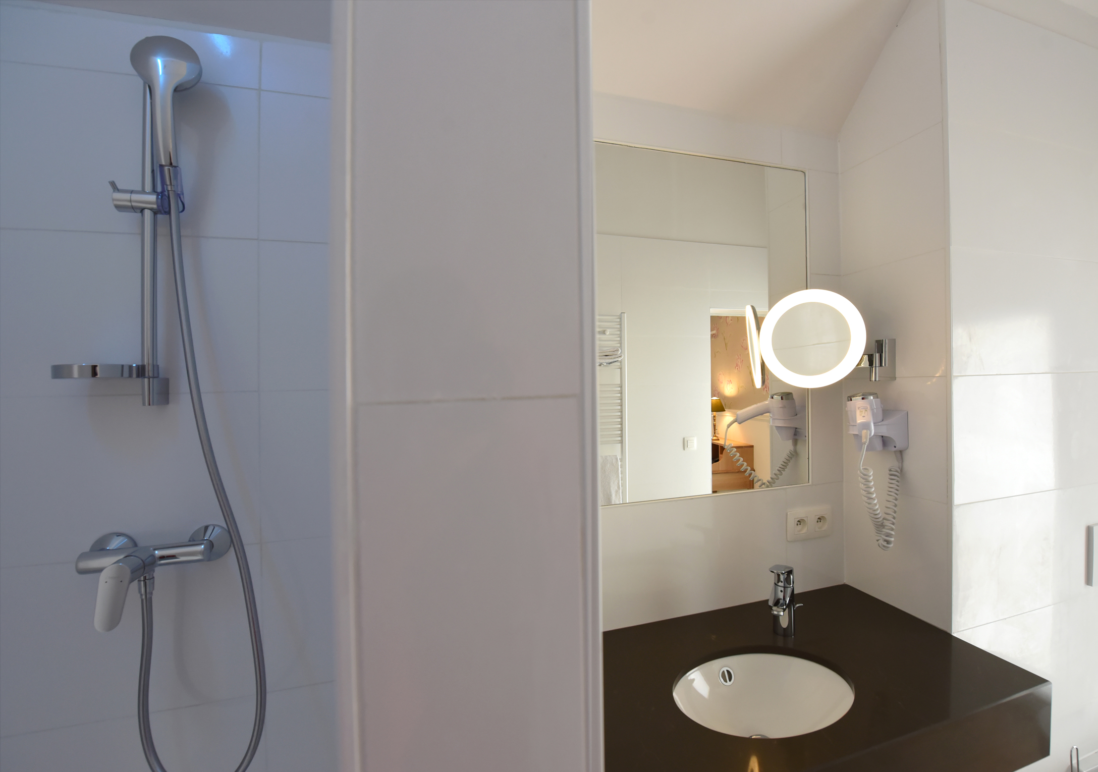 Double Classic Double Bed