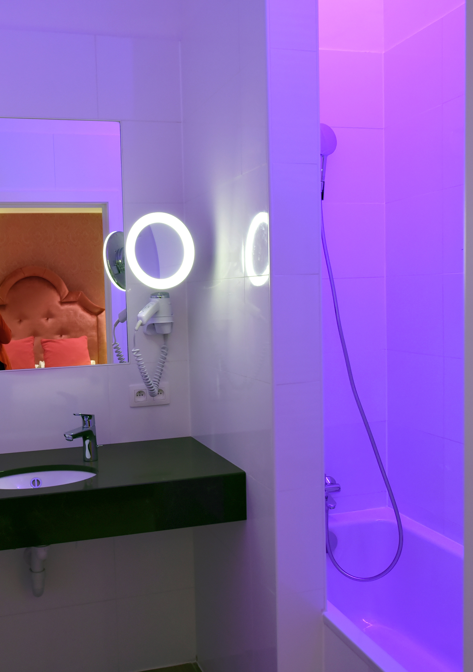 Double Classic Double Bed