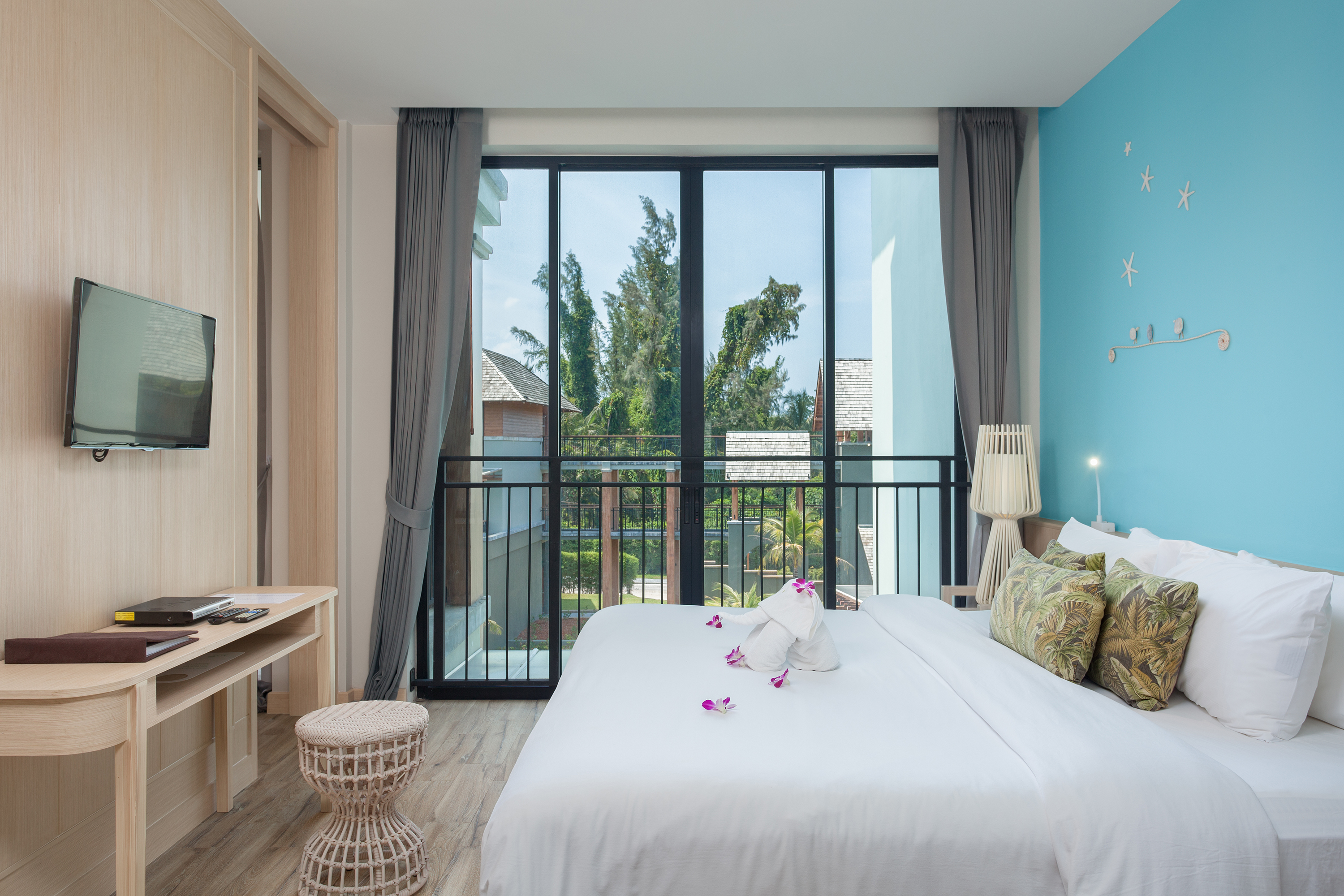 Double or Twin Deluxe