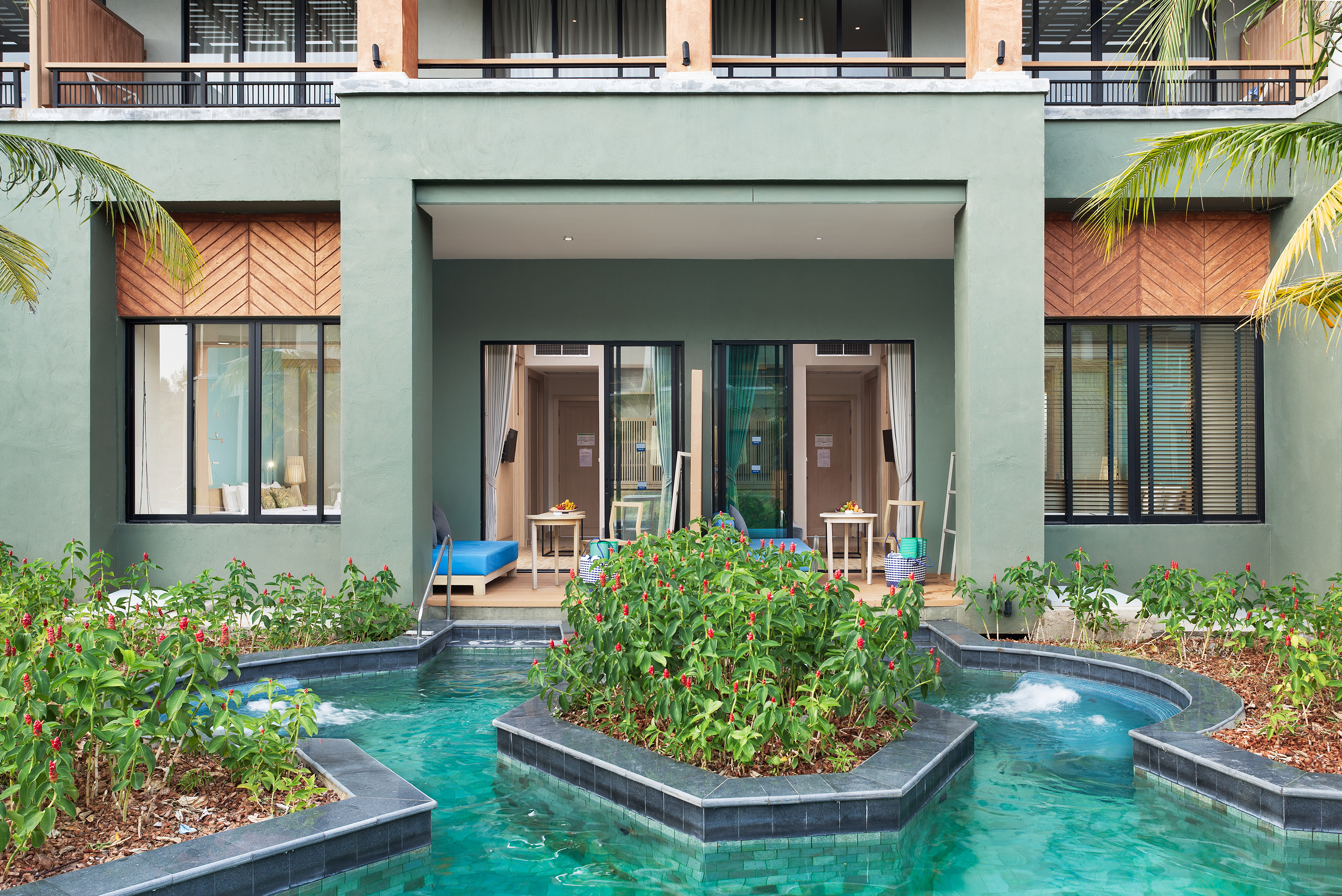 Double or Twin Deluxe with Jacuzzi