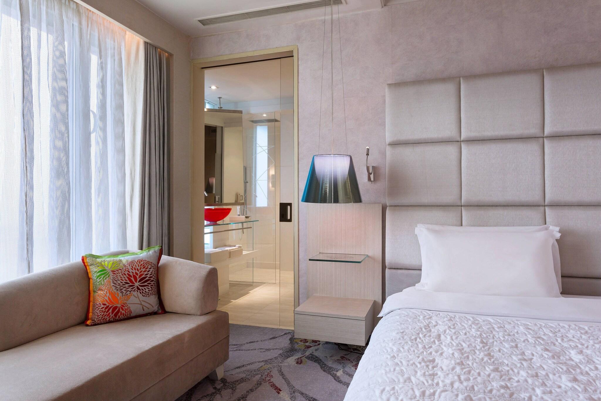Double Executive King Bed