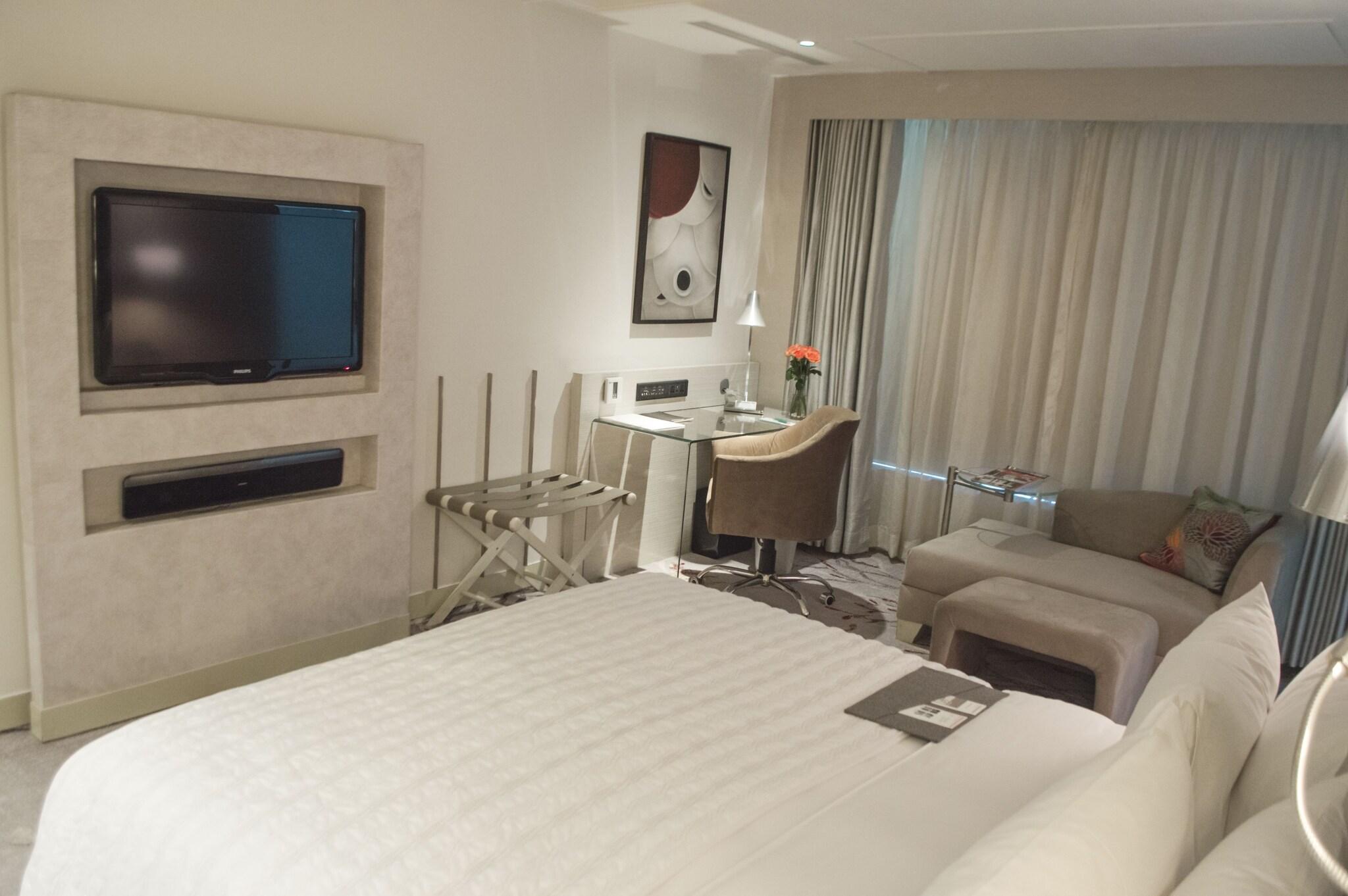 Double King Size Bed