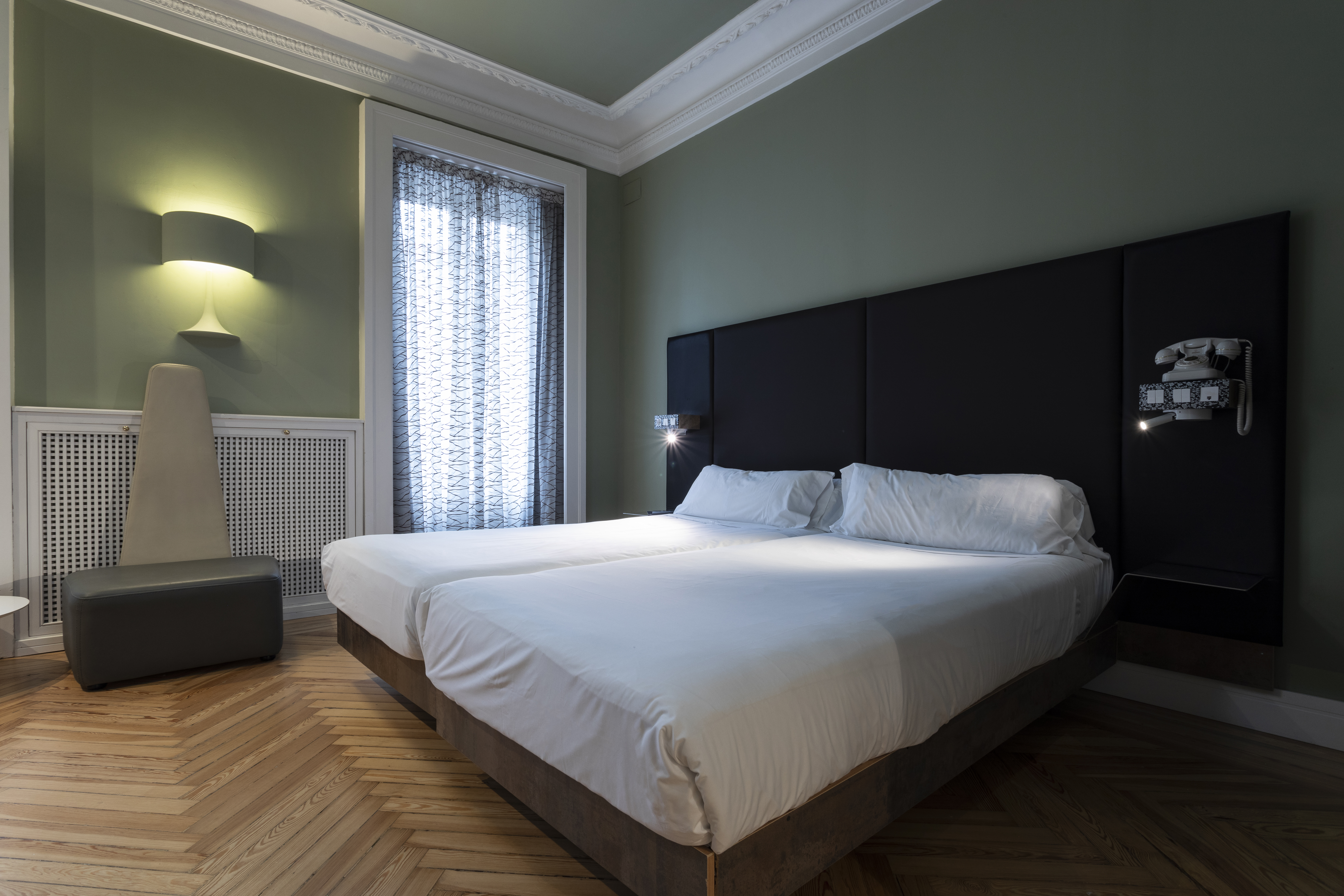 Double Capacity 4 One Bedroom