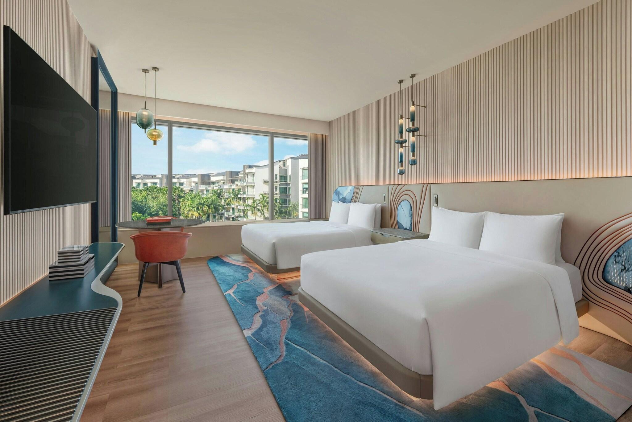 Quadruple Deluxe with Views