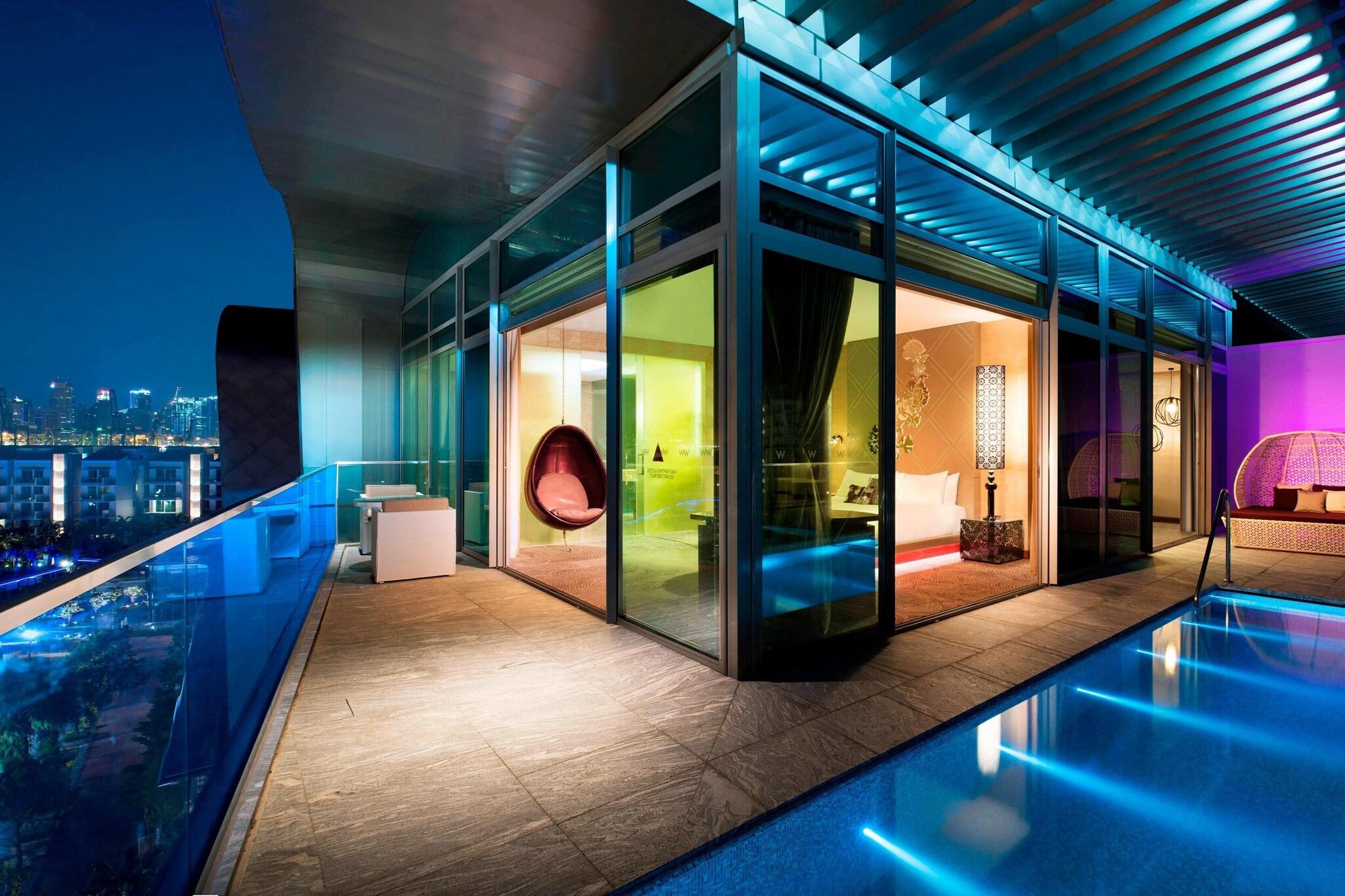Suite with Private Pool