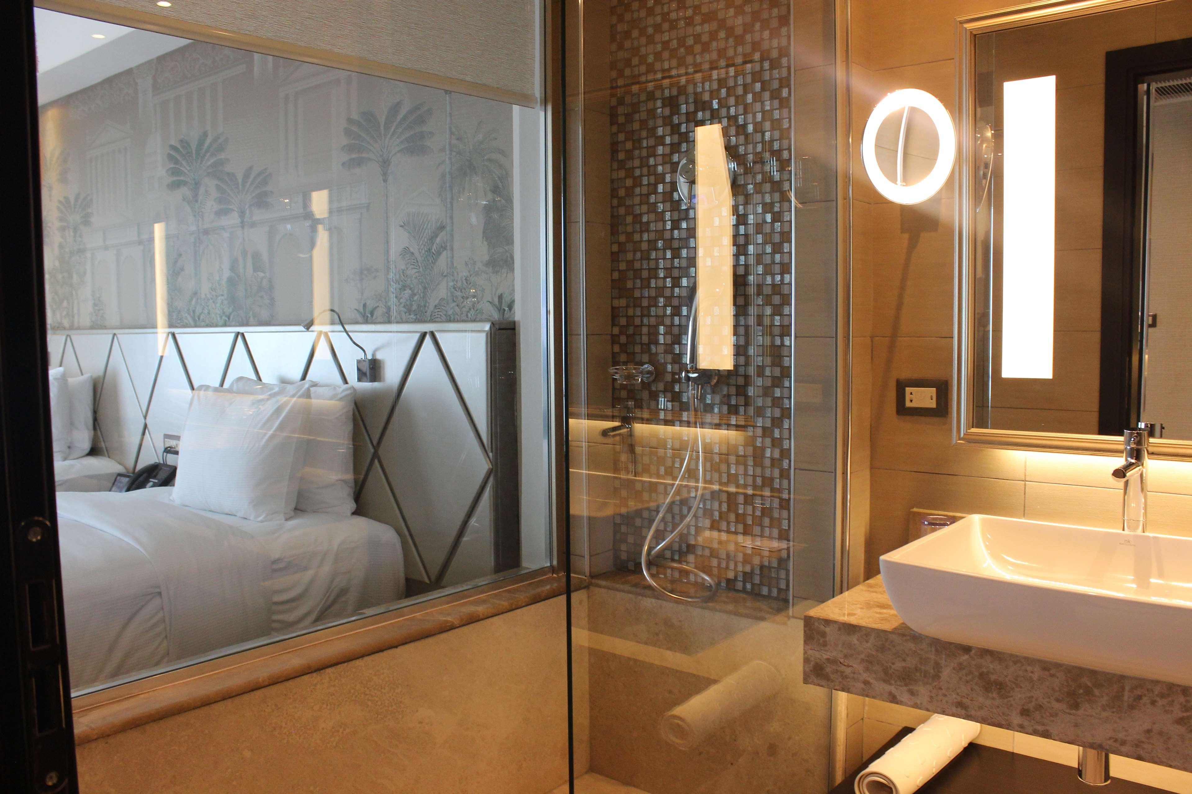 Junior Suite King Size Bed