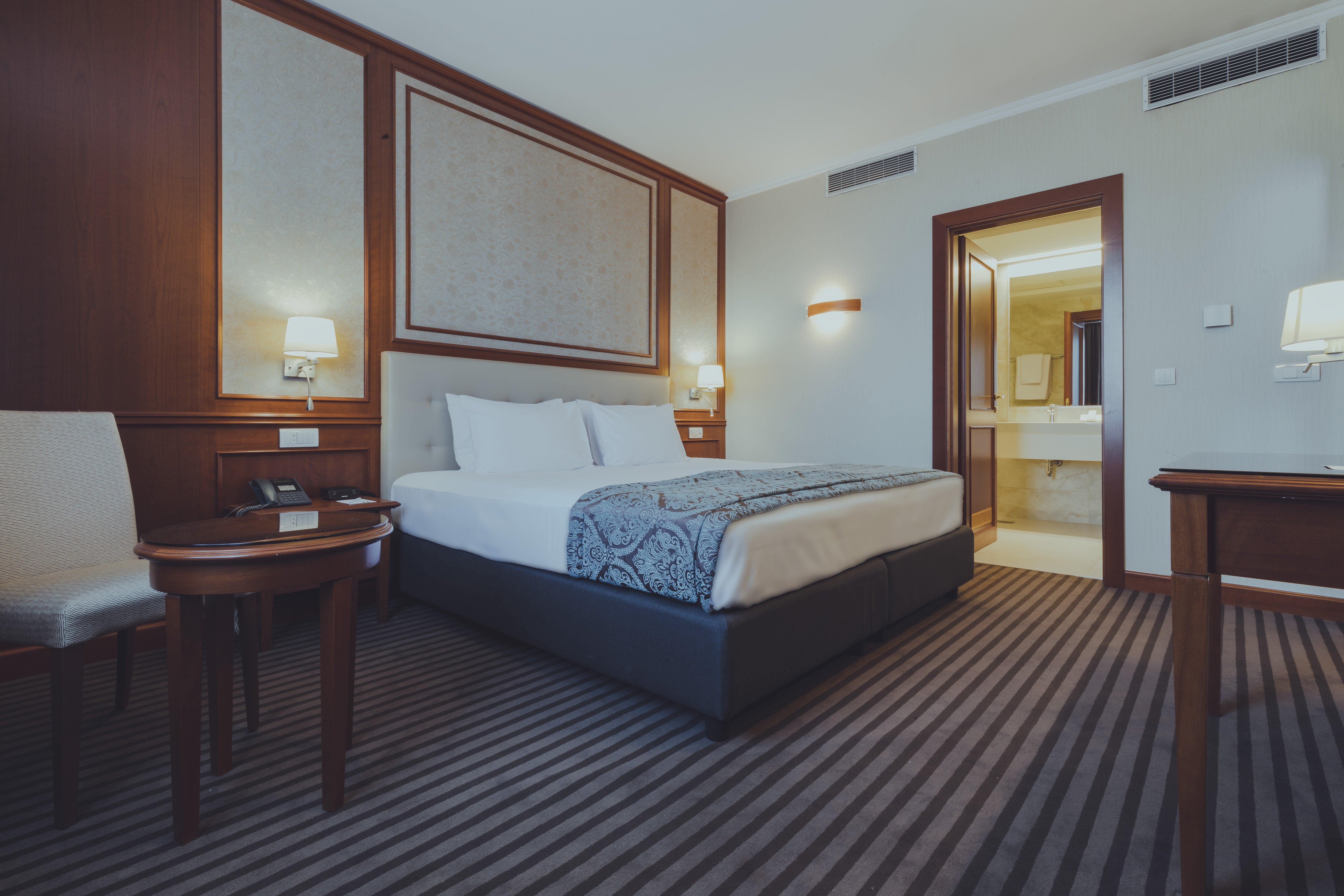 Suite King Bed Non Smoking