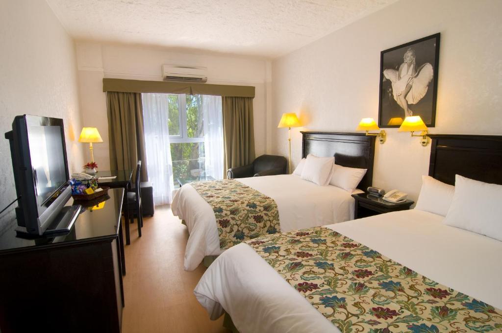 Double Two Queen Beds Non Smoking