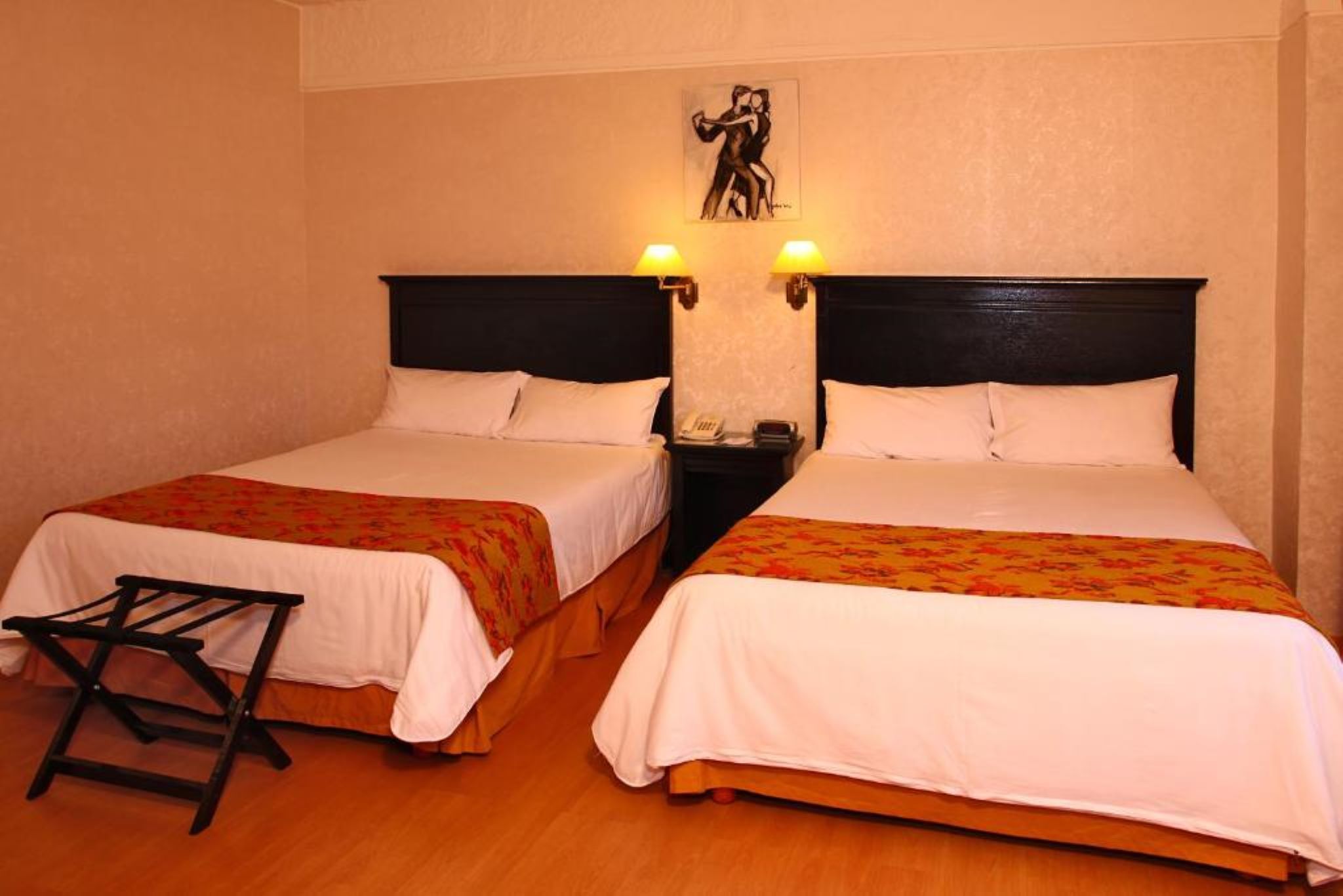 Double Two Queen Beds Non Smoking