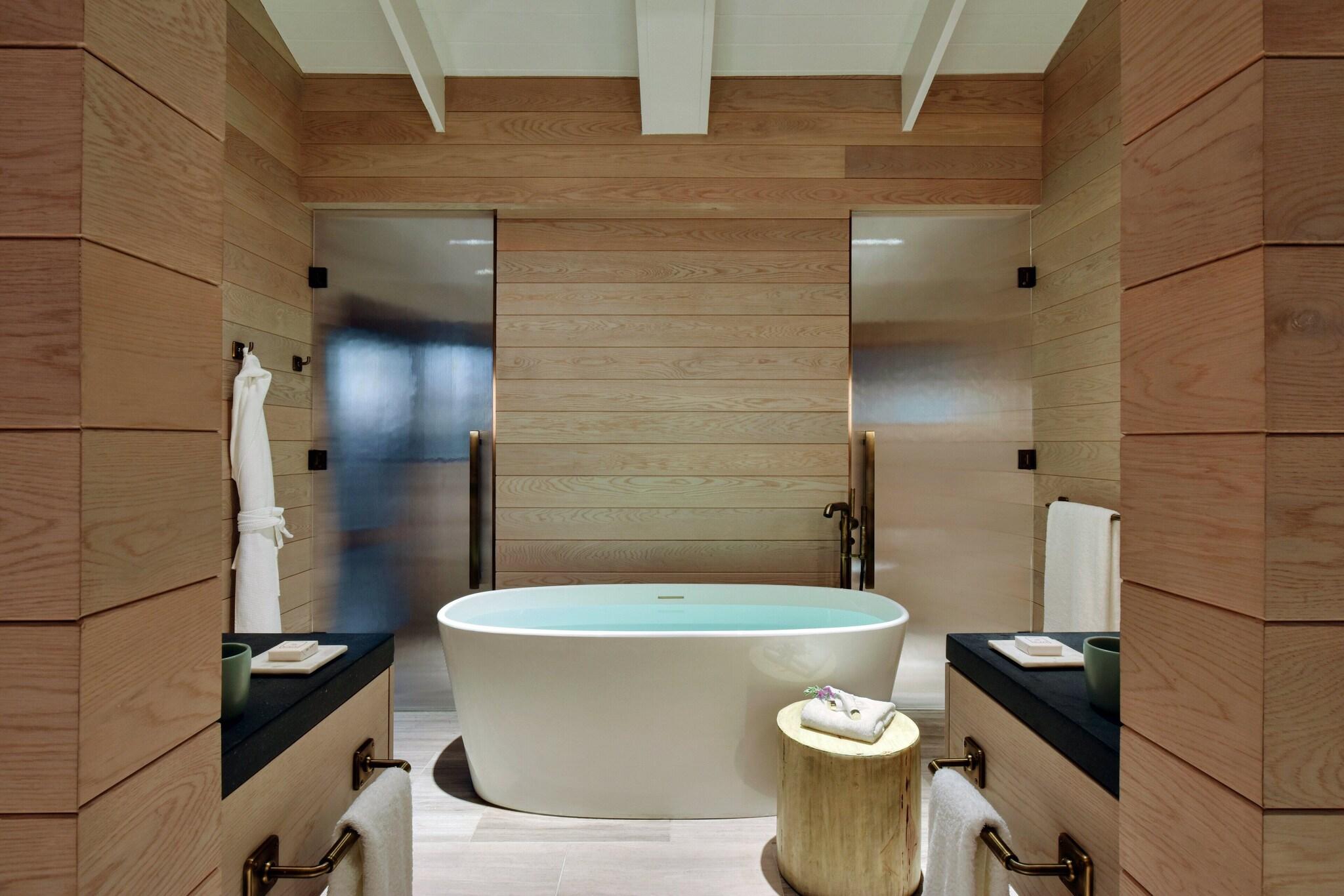 Suite Two Queen Beds