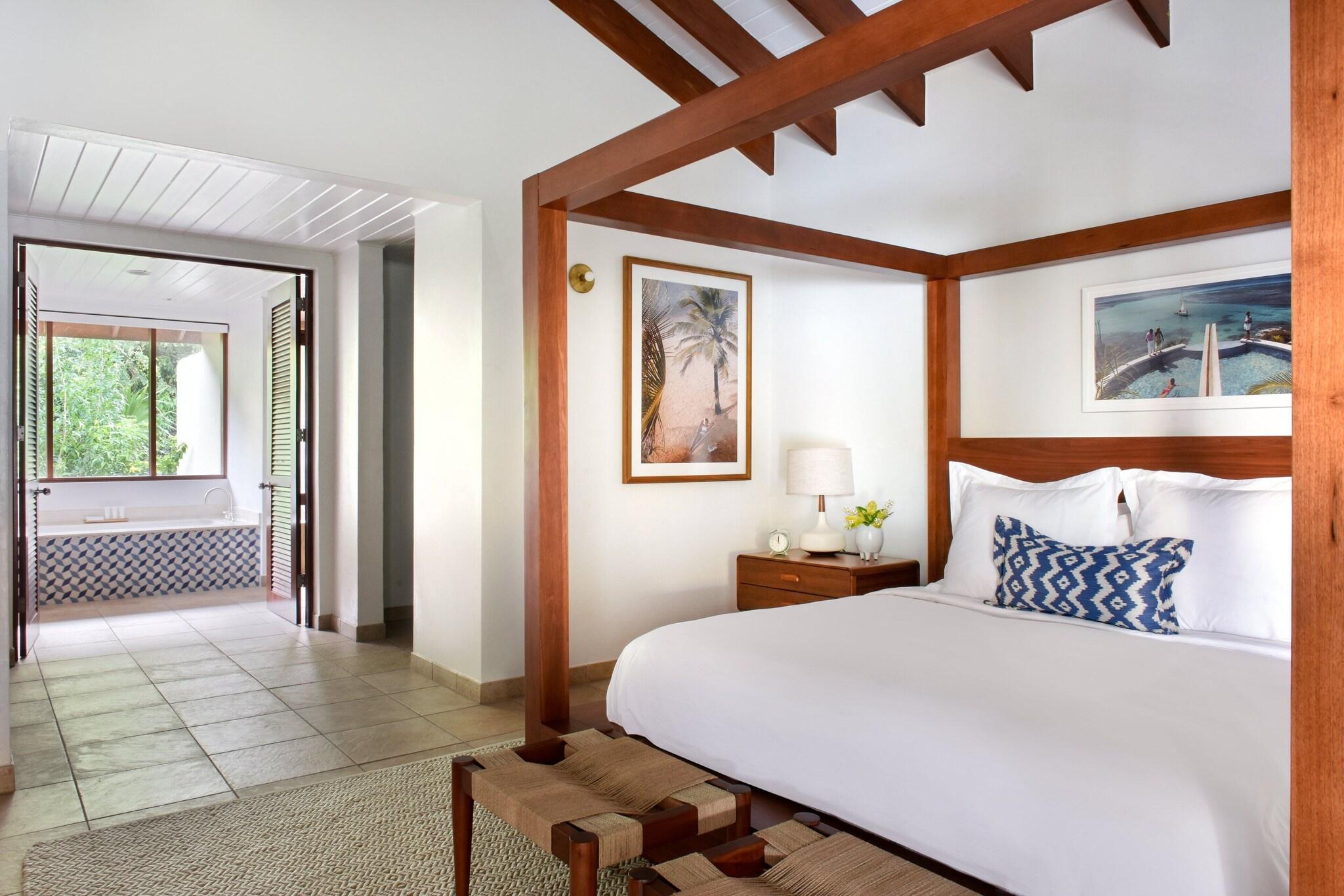 Junior Suite Sea View King Bed