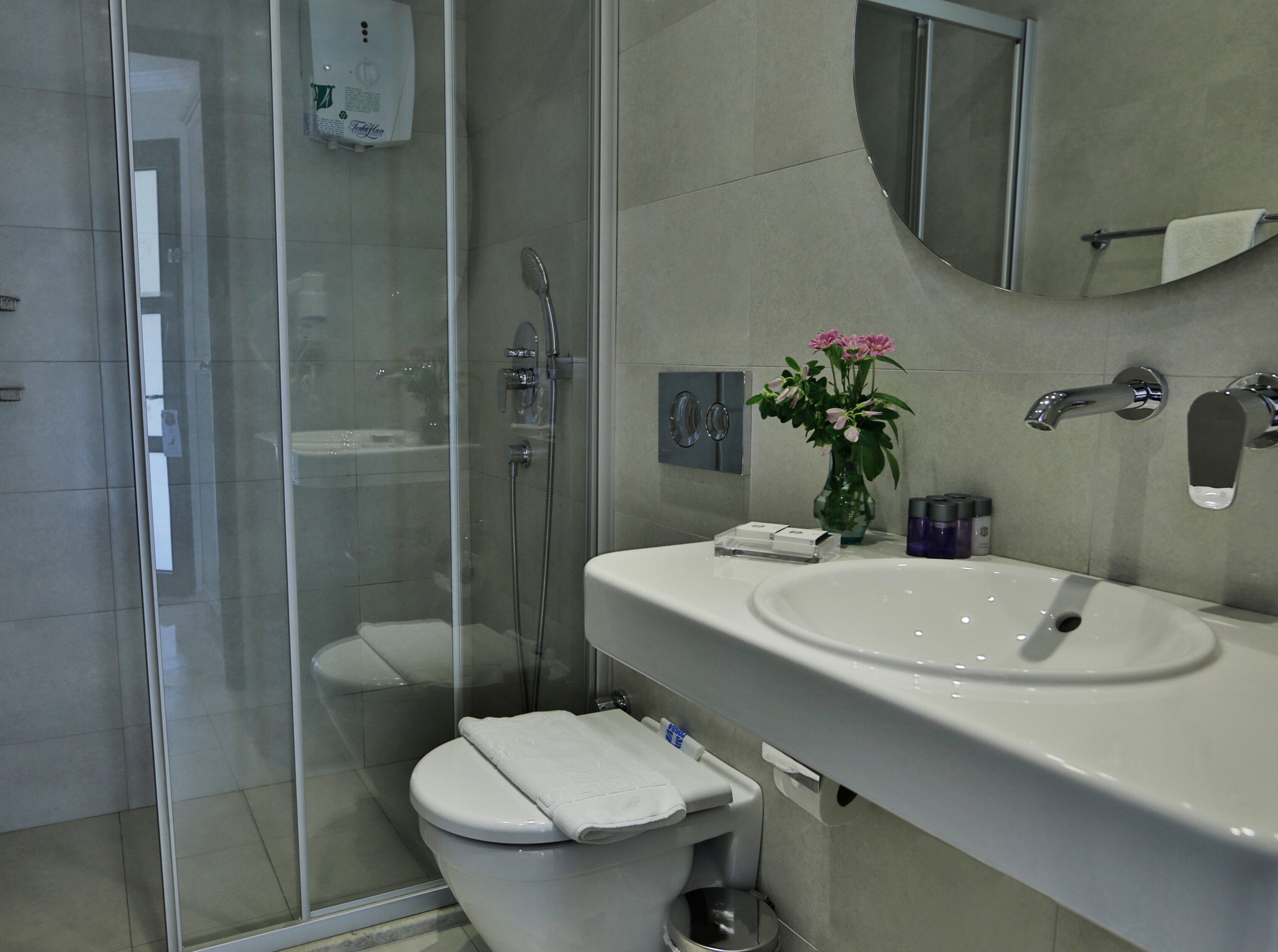 Family Room Connecting Room