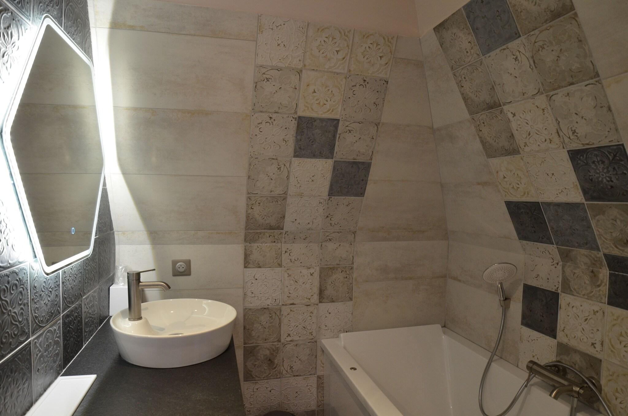 Double Queen Size Bed