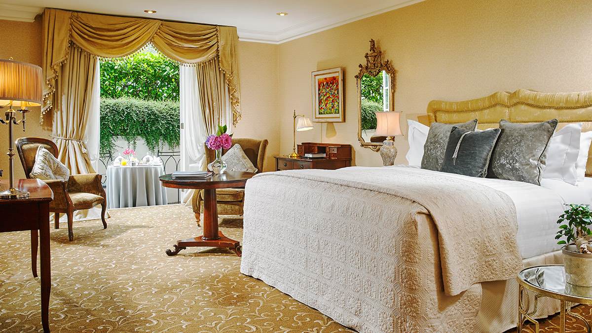 Double or Twin Superior King Bed