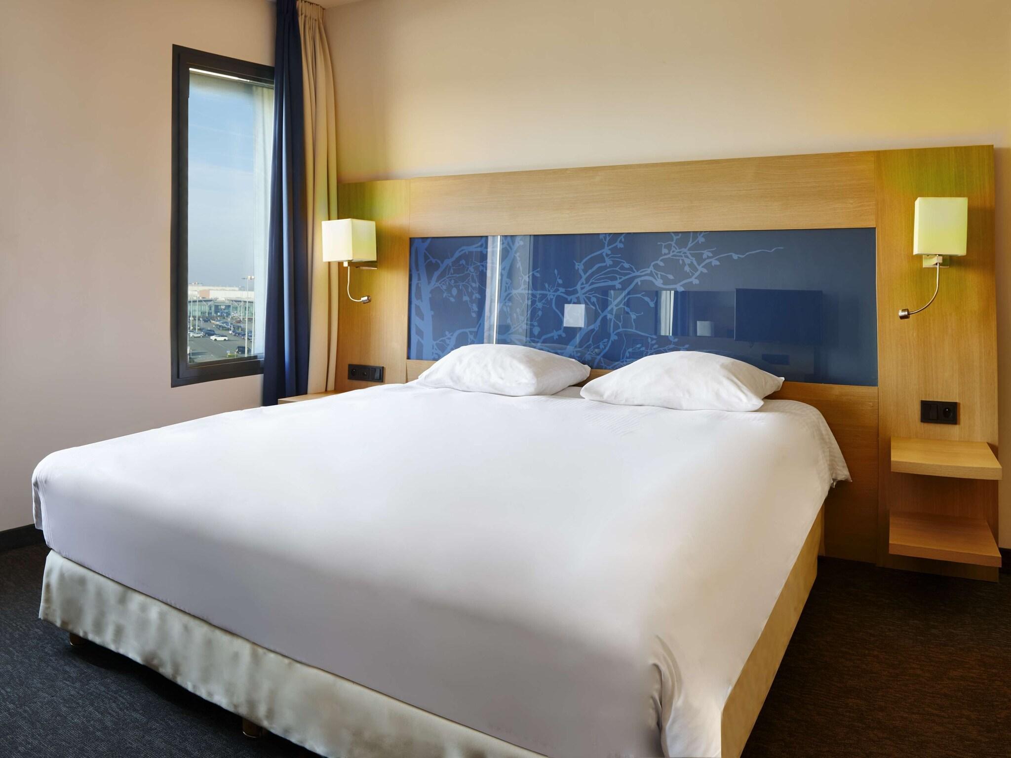 Double King Size Bed