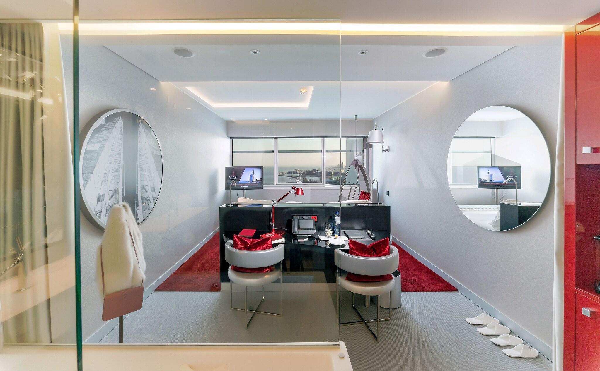 Family Room Three Beds