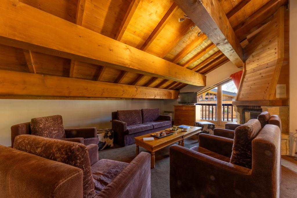 Apartment Capacity 8 Three Bedrooms