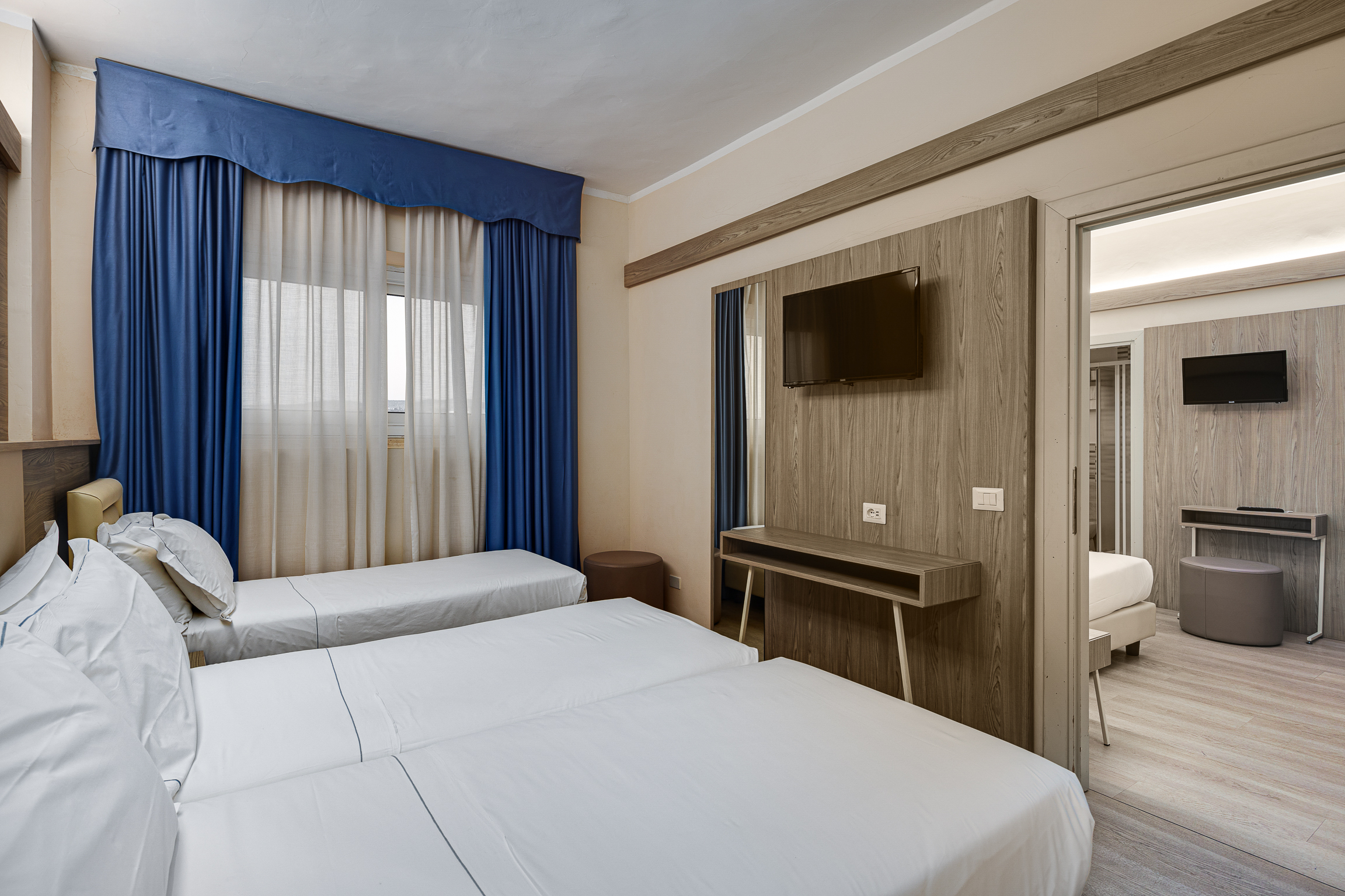 Family Room Superior