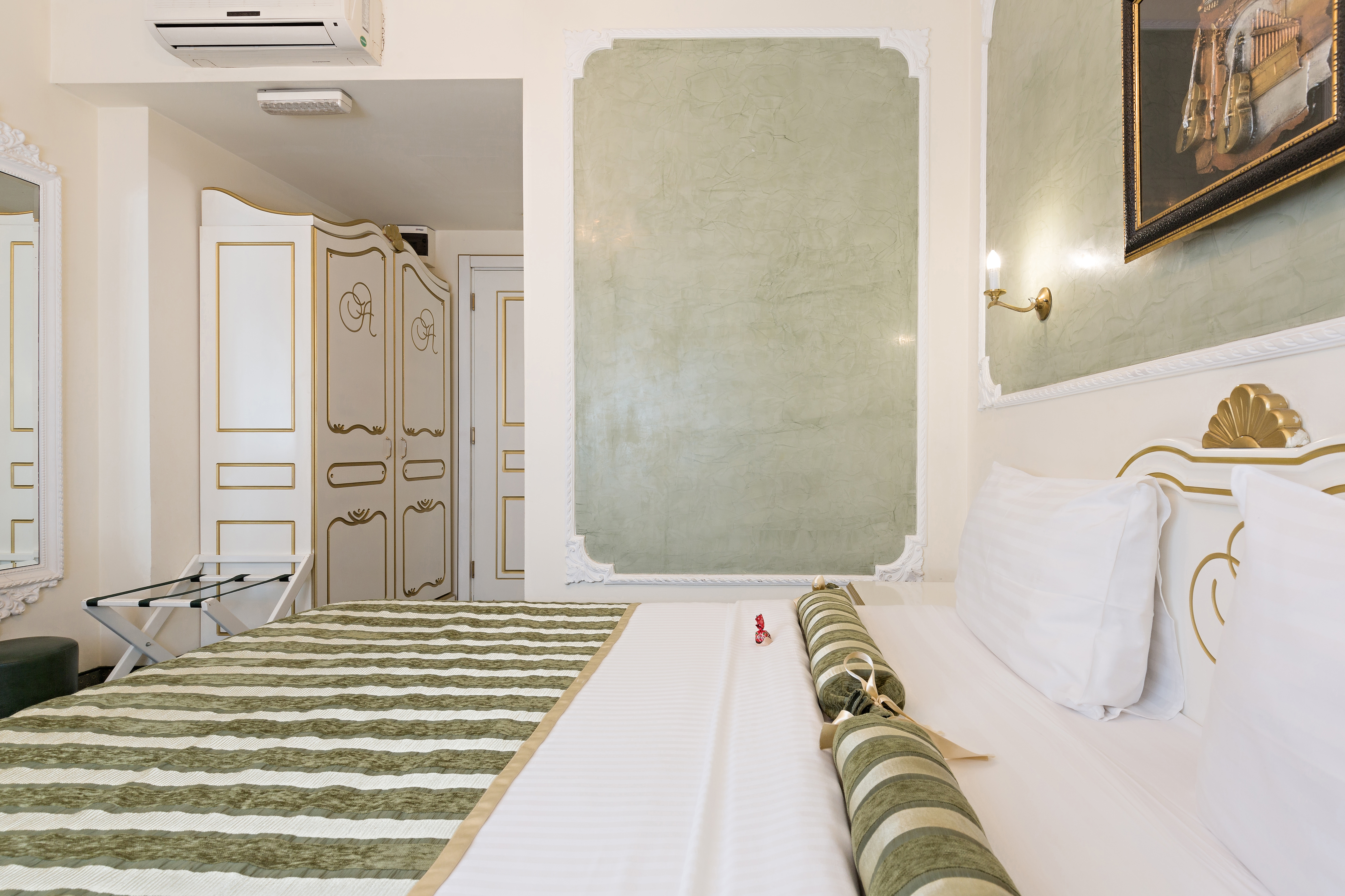 Double or Twin Standard